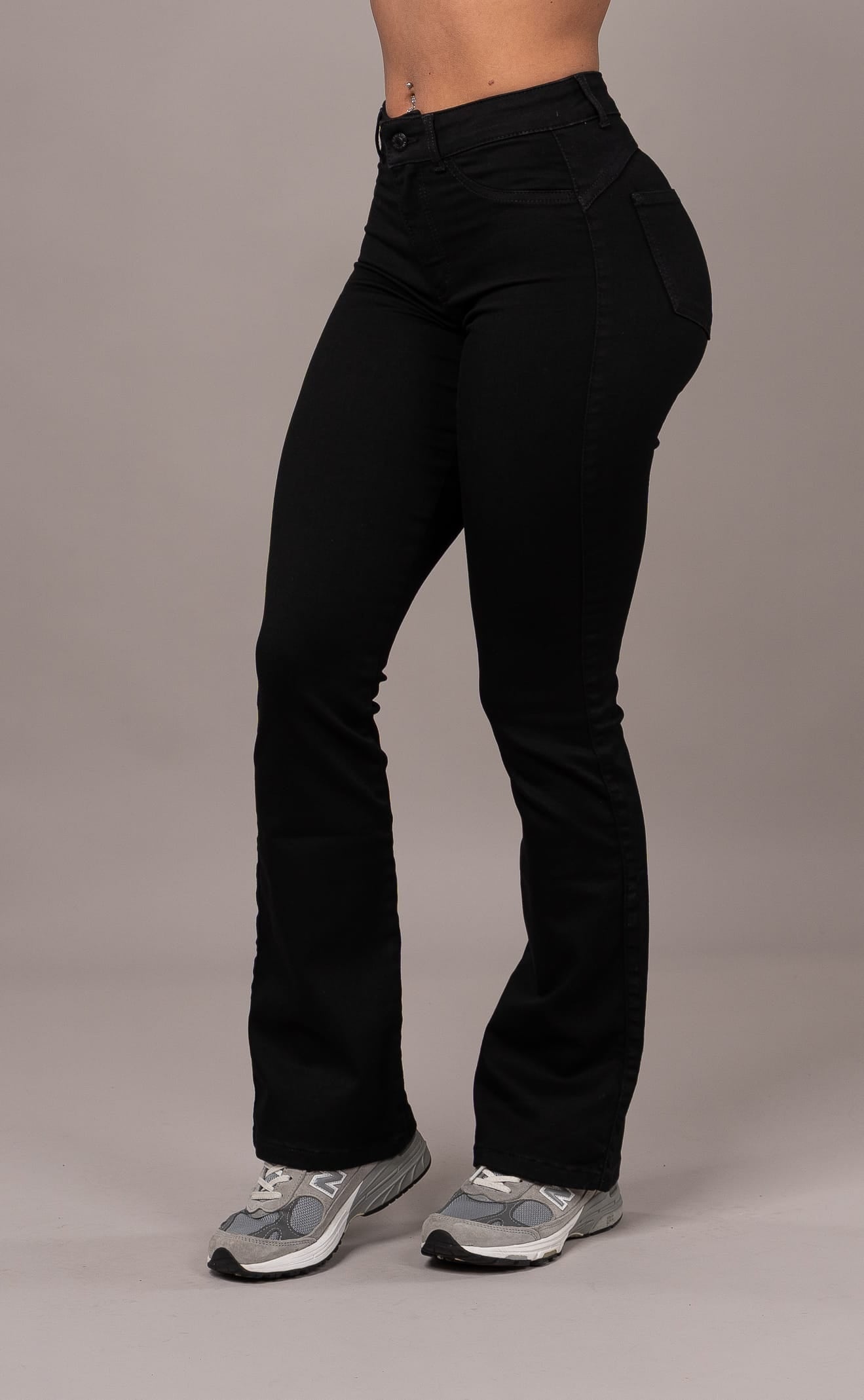 Womens Flared Mid Waisted Fitjeans - Black