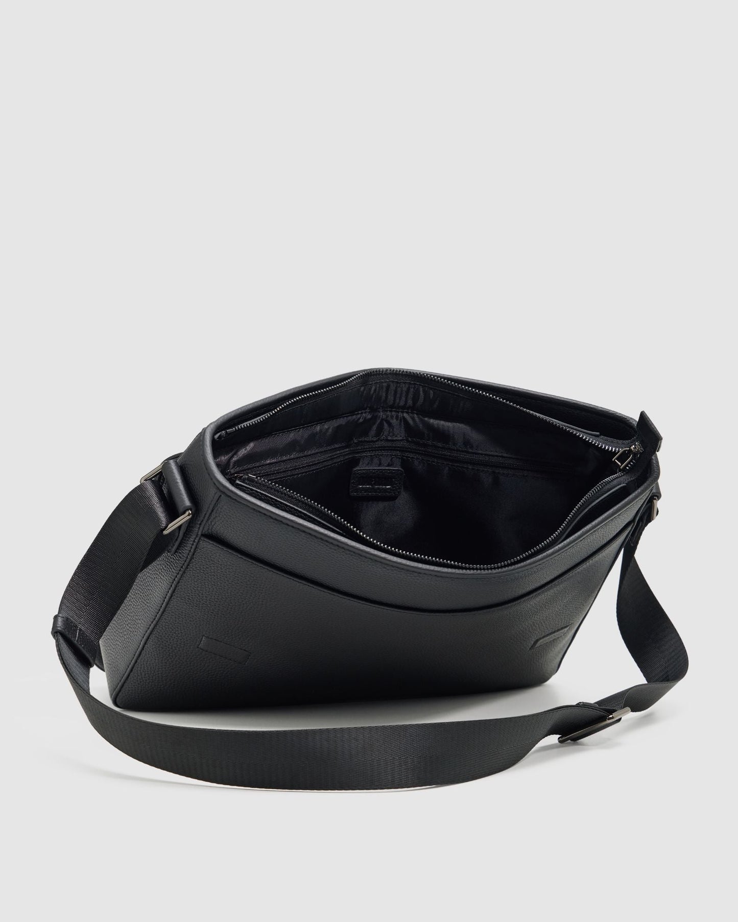 Atlas Mens Satchel Bag