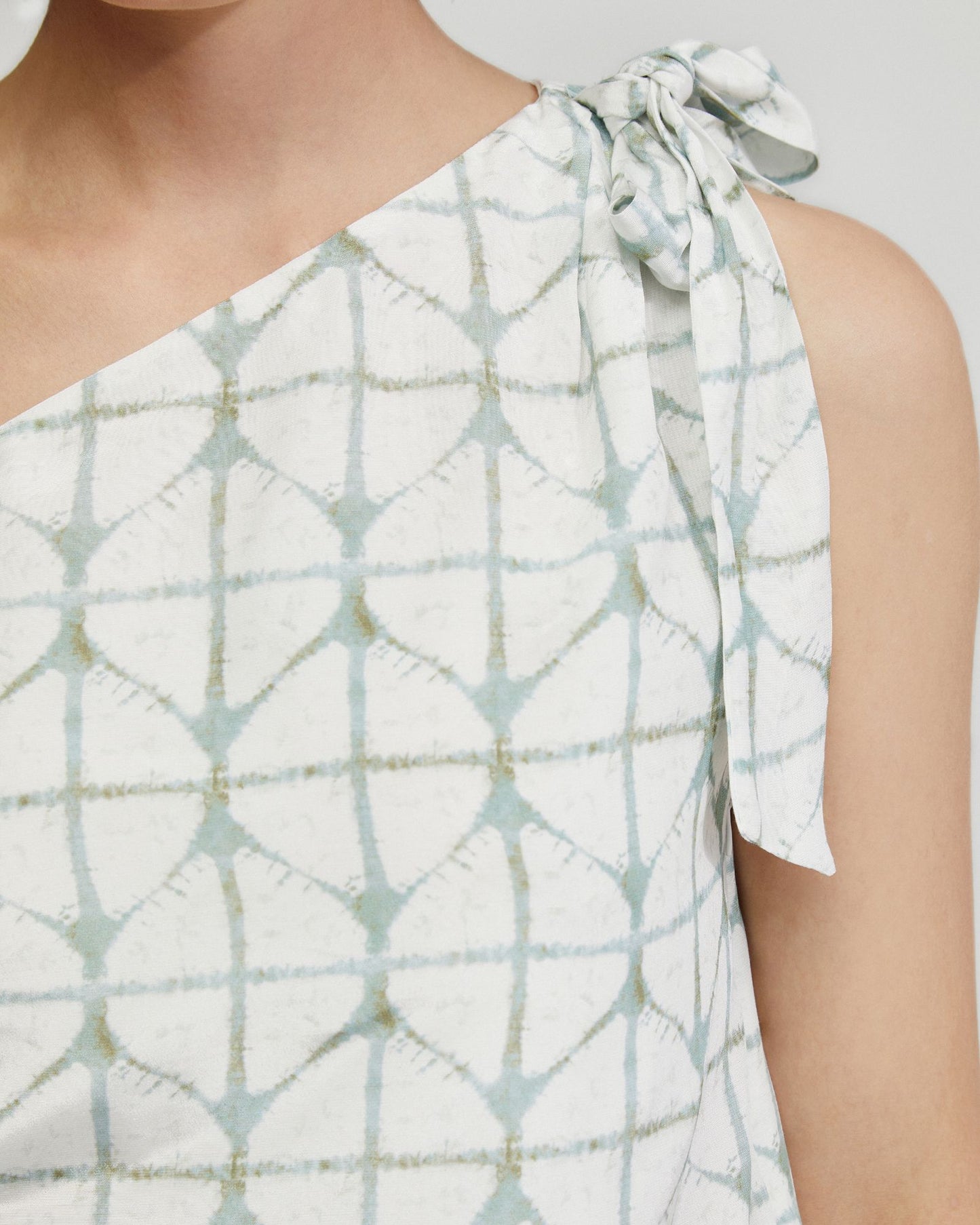 Sandy Printed Tie Up Top