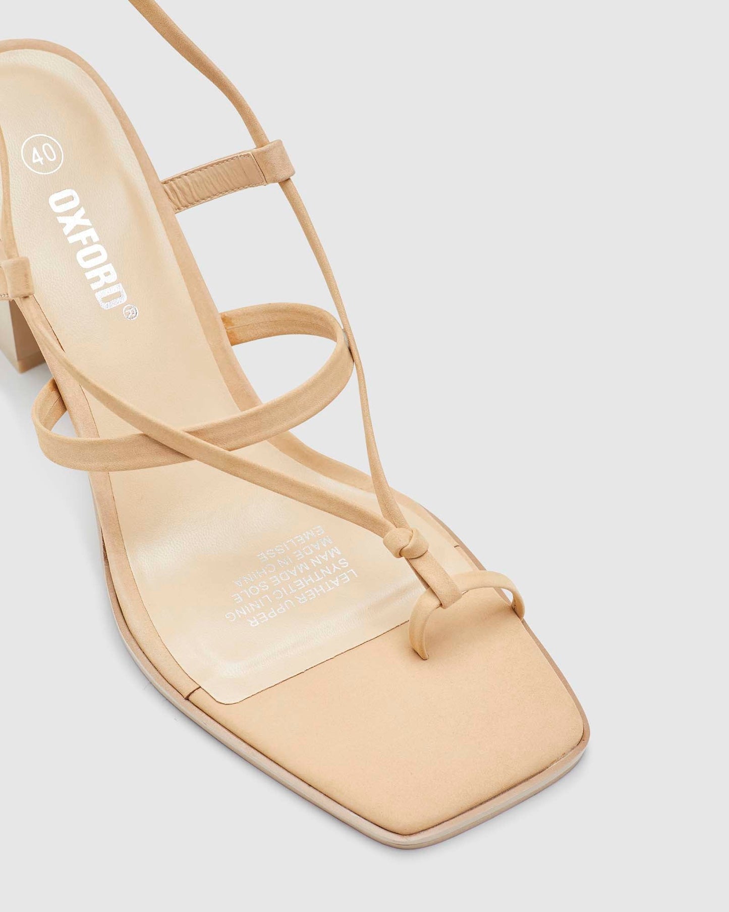 Emelisse Knot Toe Heel