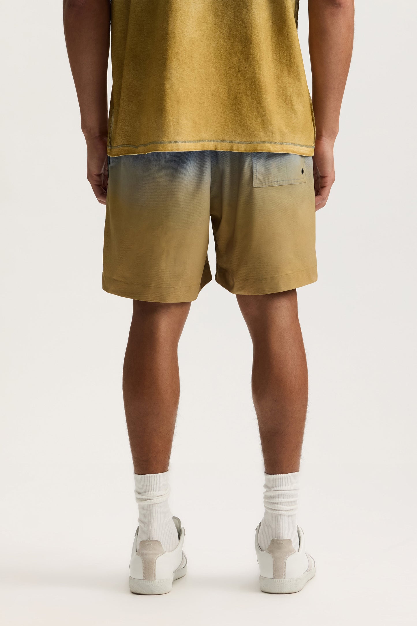 Wordmark Fade All Around Short