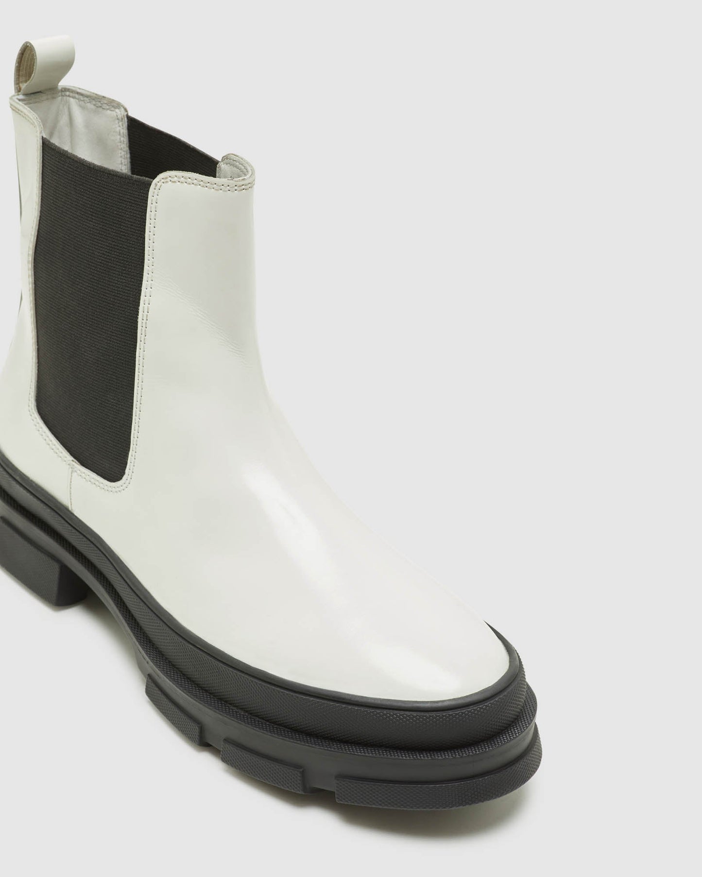 Leo Chelsea Boots