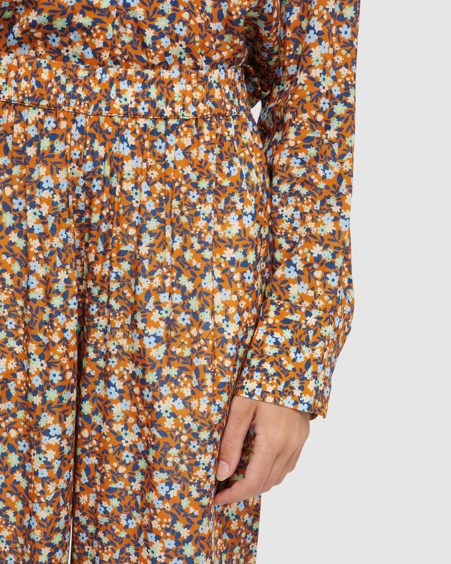 Chantel Floral Print Leg Pants