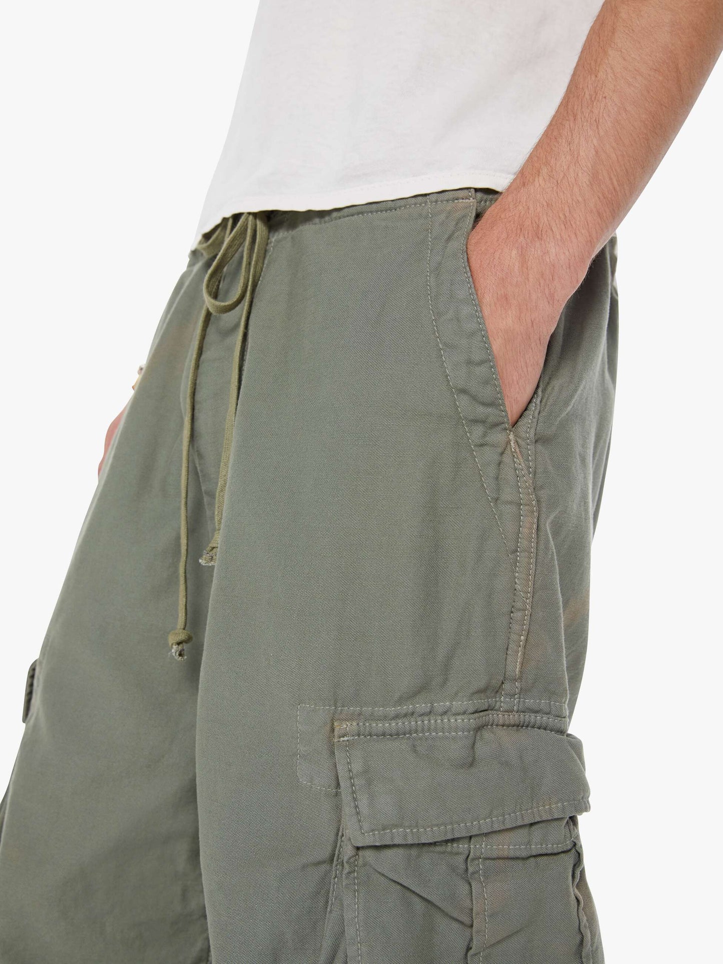 The Base Jumper - Military Green