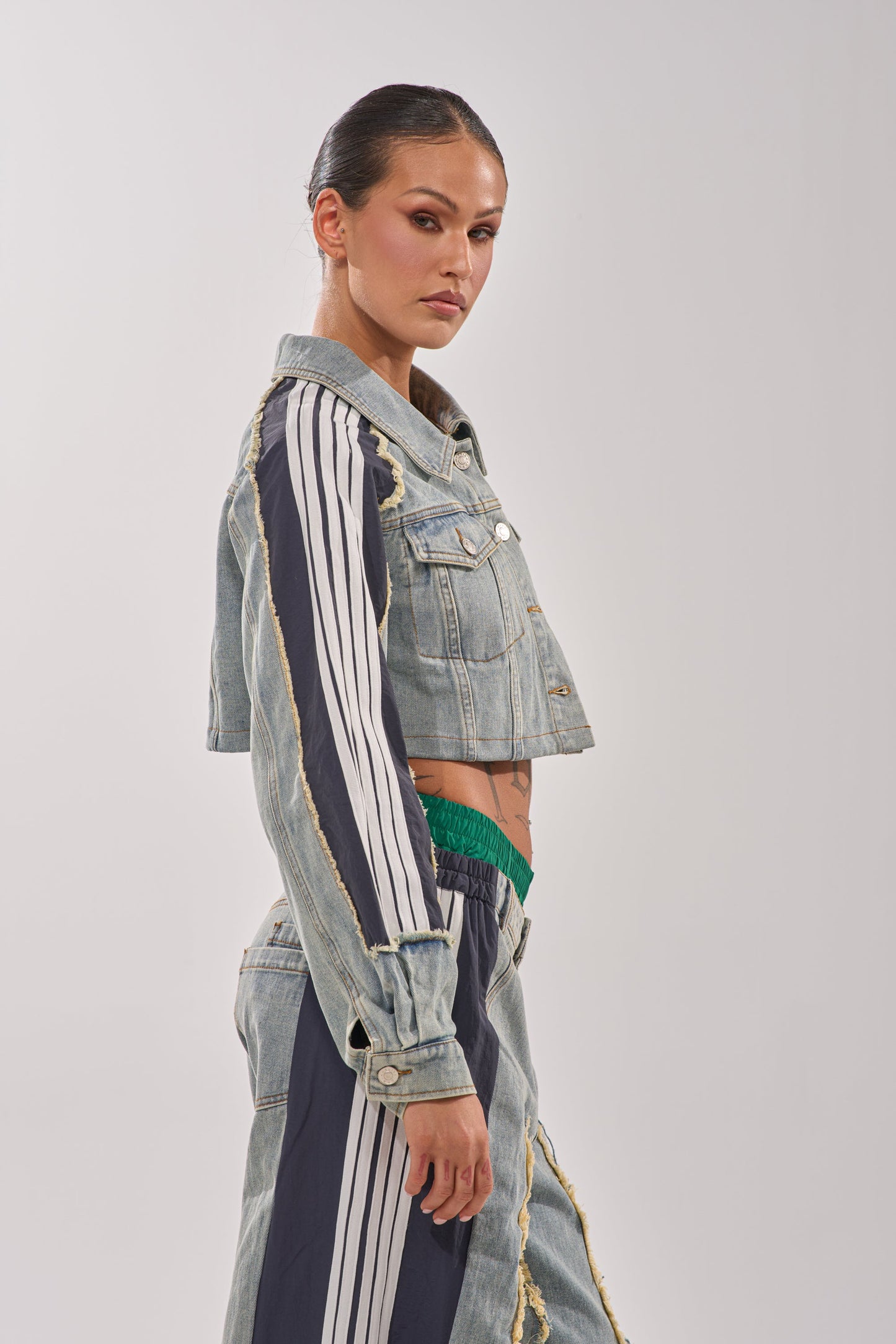 ALL AROUND THE WORLD DENIM JACKET