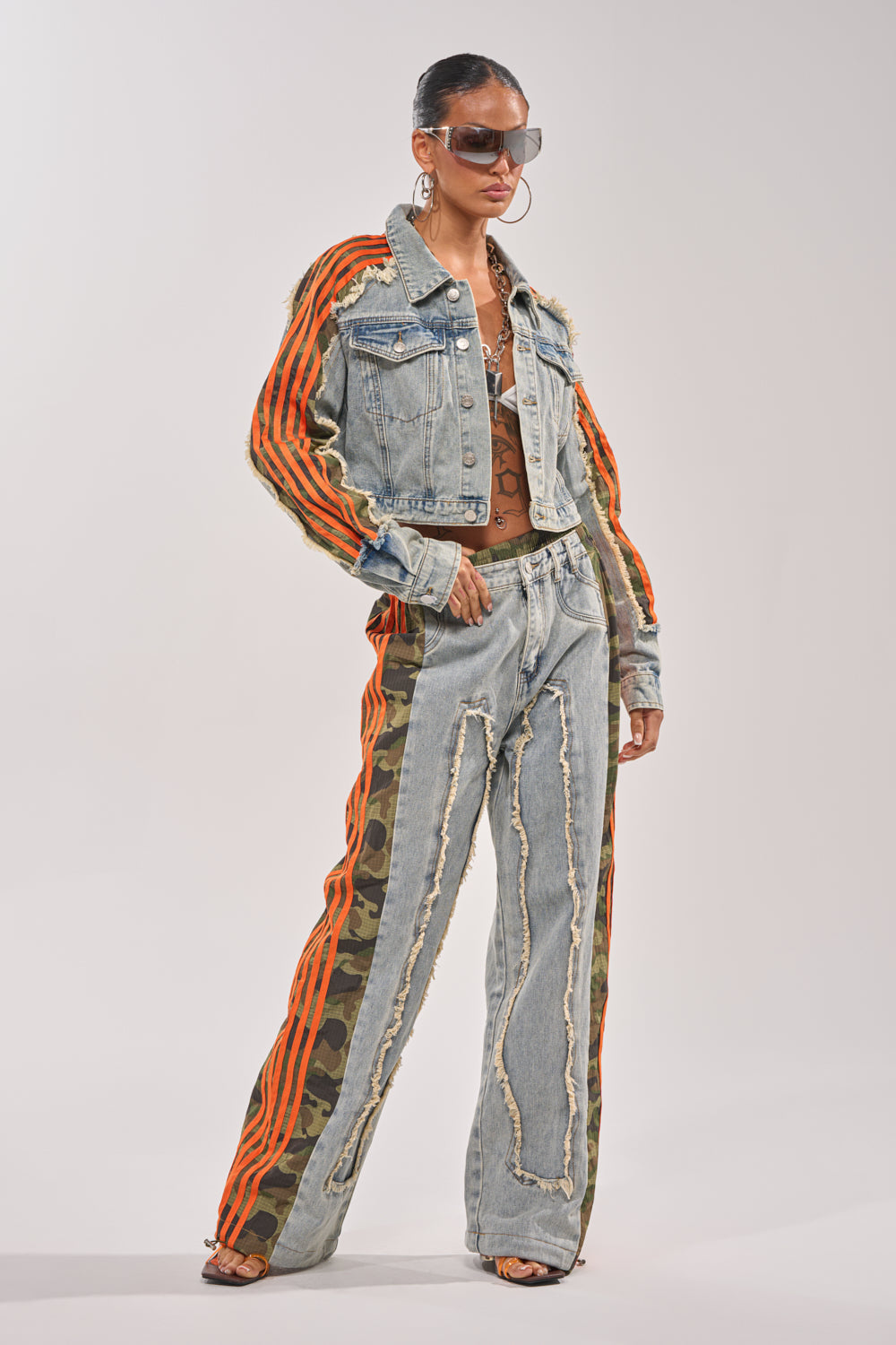 ALL AROUND THE WORLD AGAIN RELAXED FIT DENIM