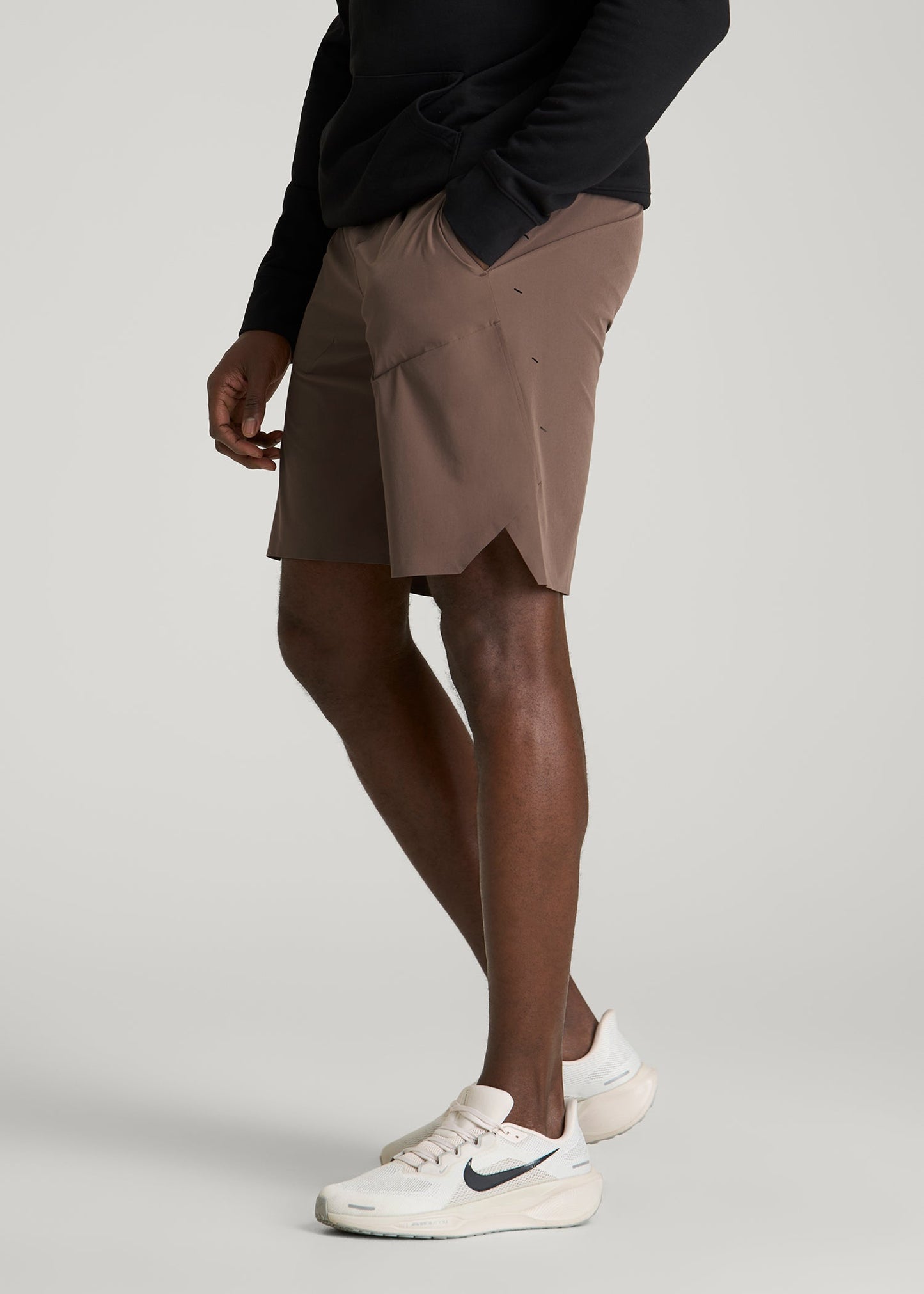 2-in-1 Featherweight Running Short for Tall Men in Coffee Quartz