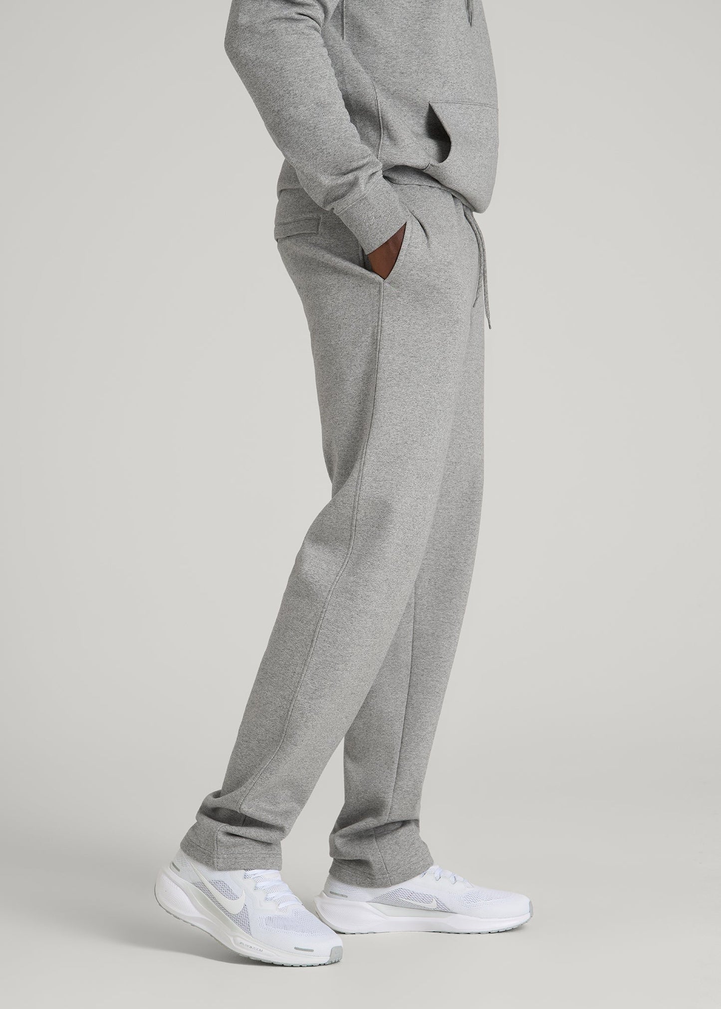 Core Motion Fleece Straight Leg Sweatpants for Tall Men in Heathered Grey
