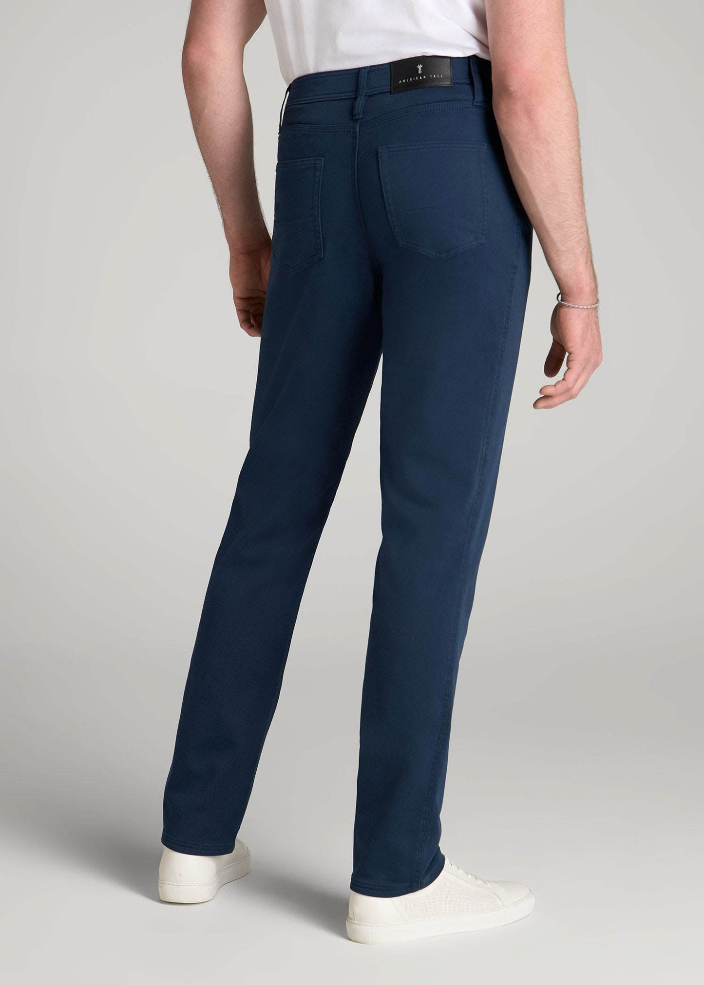 Everyday Comfort 5-Pocket TAPERED-FIT Pant for Tall Men in Marine Navy