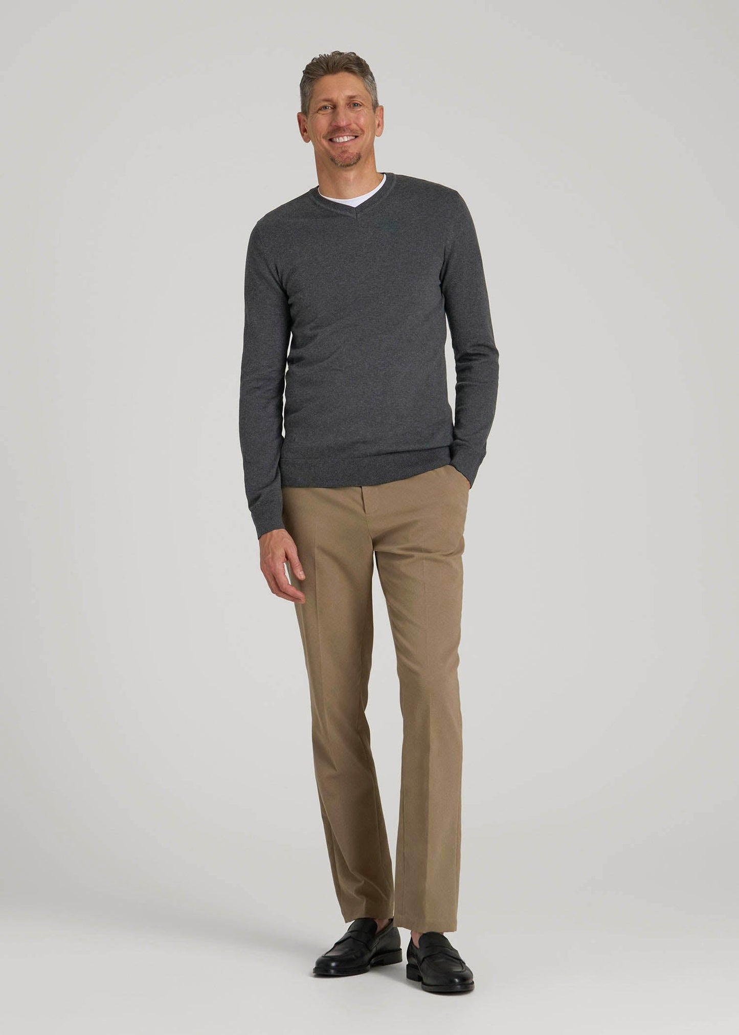 Everyday V-Neck Sweater for Tall Men in Charcoal Mix