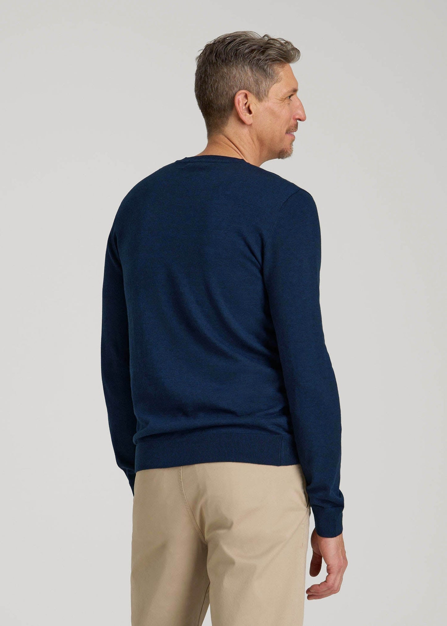 Everyday V-Neck Sweater for Tall Men in Patriot Blue