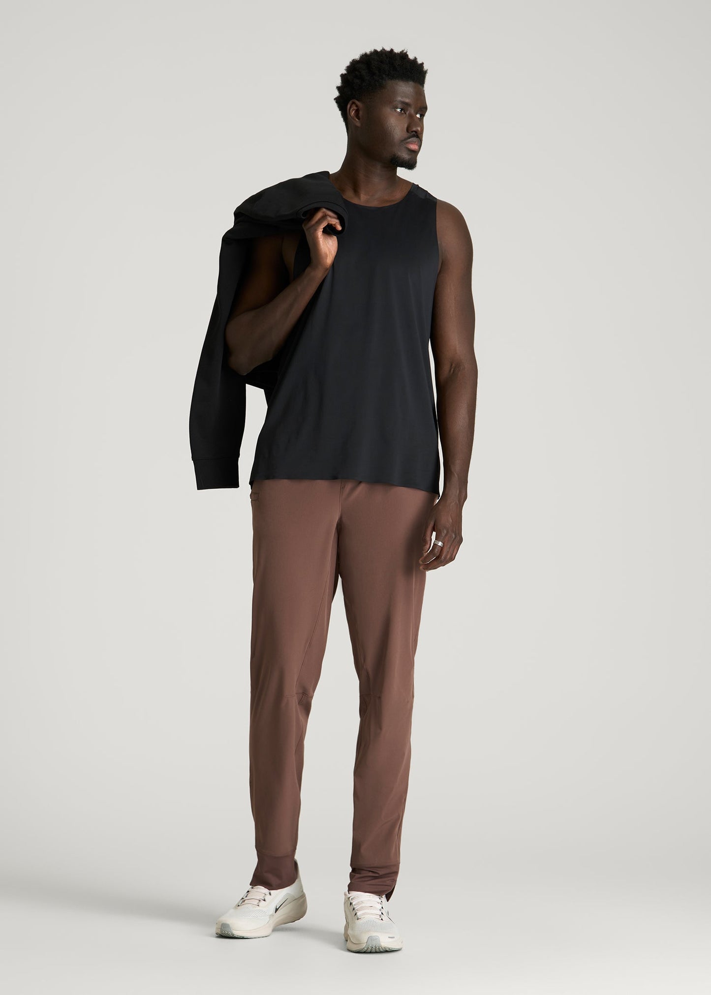 Featherweight Perforated Training Jogger in Coffee Quartz