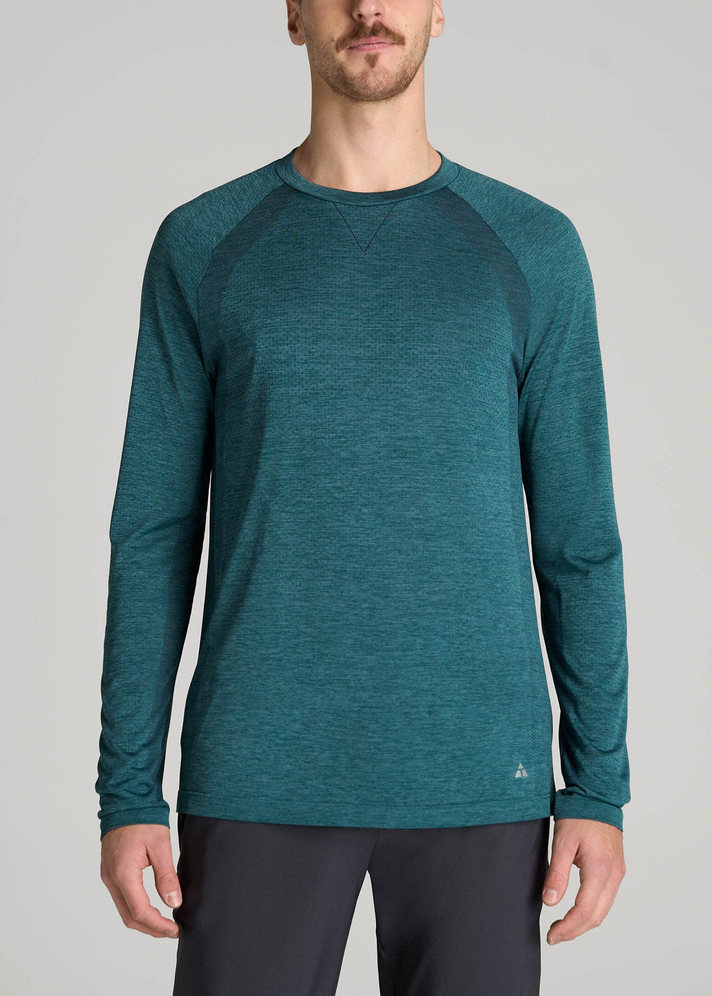 A.T. Performance MODERN-FIT Raglan Shirt for Tall Men in Teal Mix