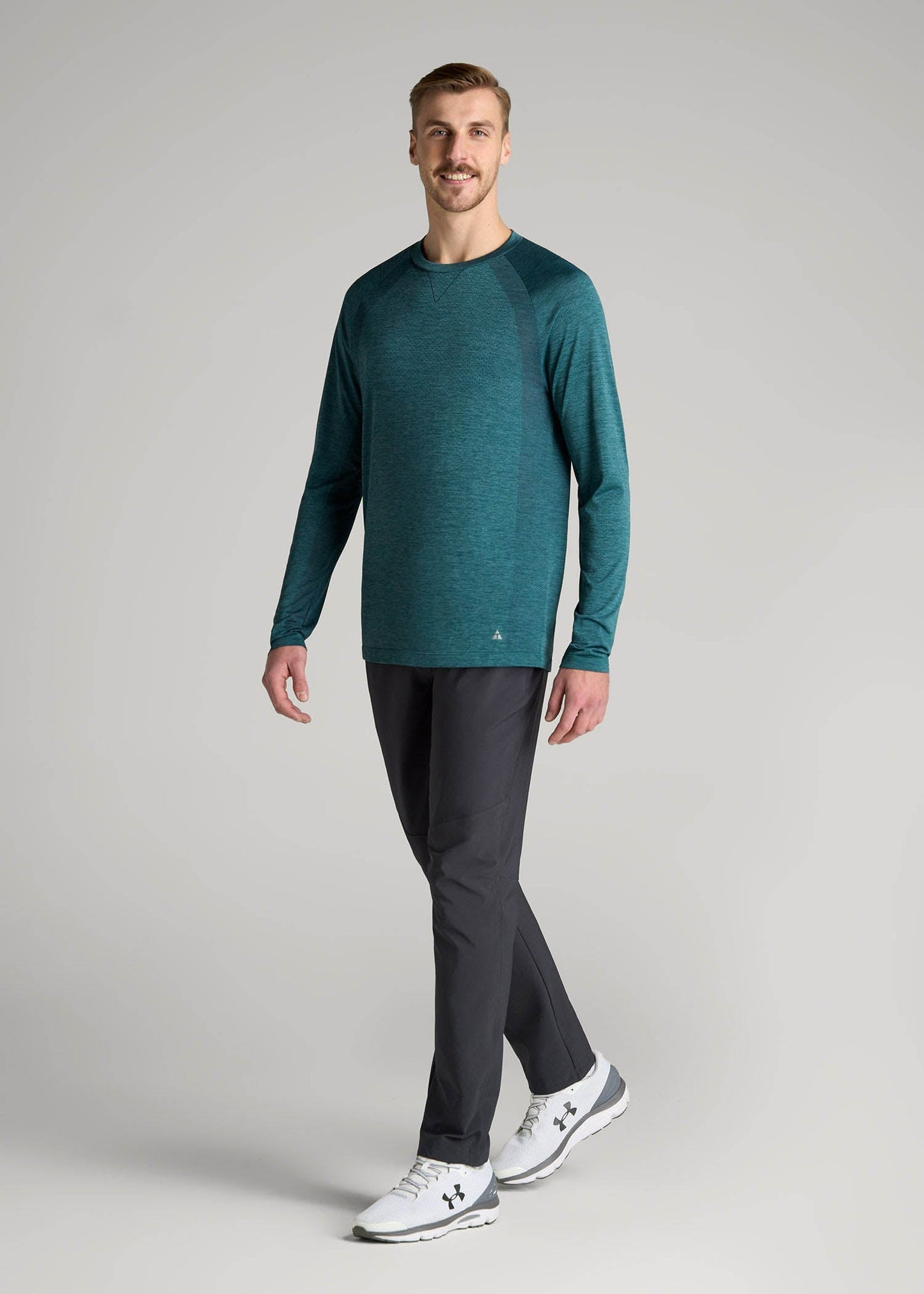 A.T. Performance MODERN-FIT Raglan Shirt for Tall Men in Teal Mix