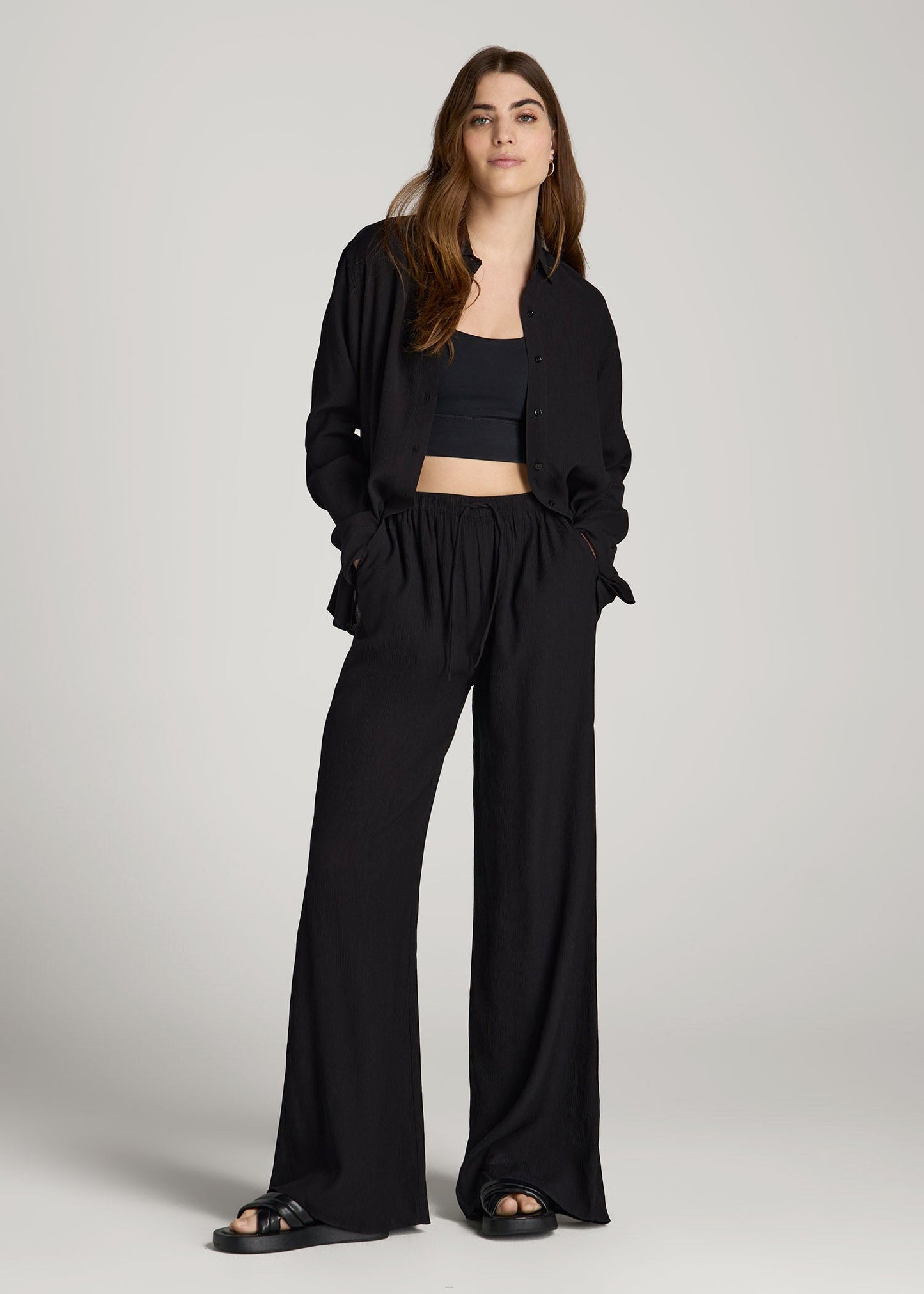 Crinkle Pull-on Wide-leg Pants for Tall Women in Black
