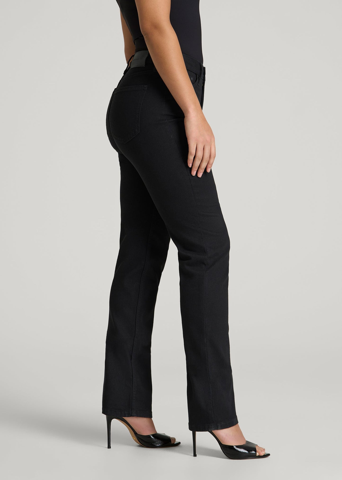 Curve High Rise Straight Leg Jeans for Tall Women in Optimum Black