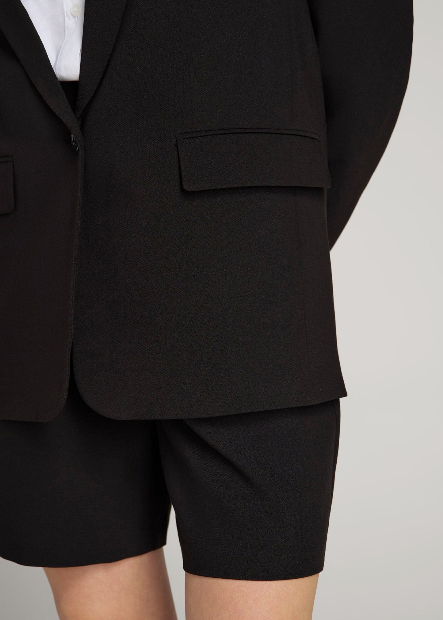 Boyfriend Fit Single-Button Blazer for Tall Women in Black