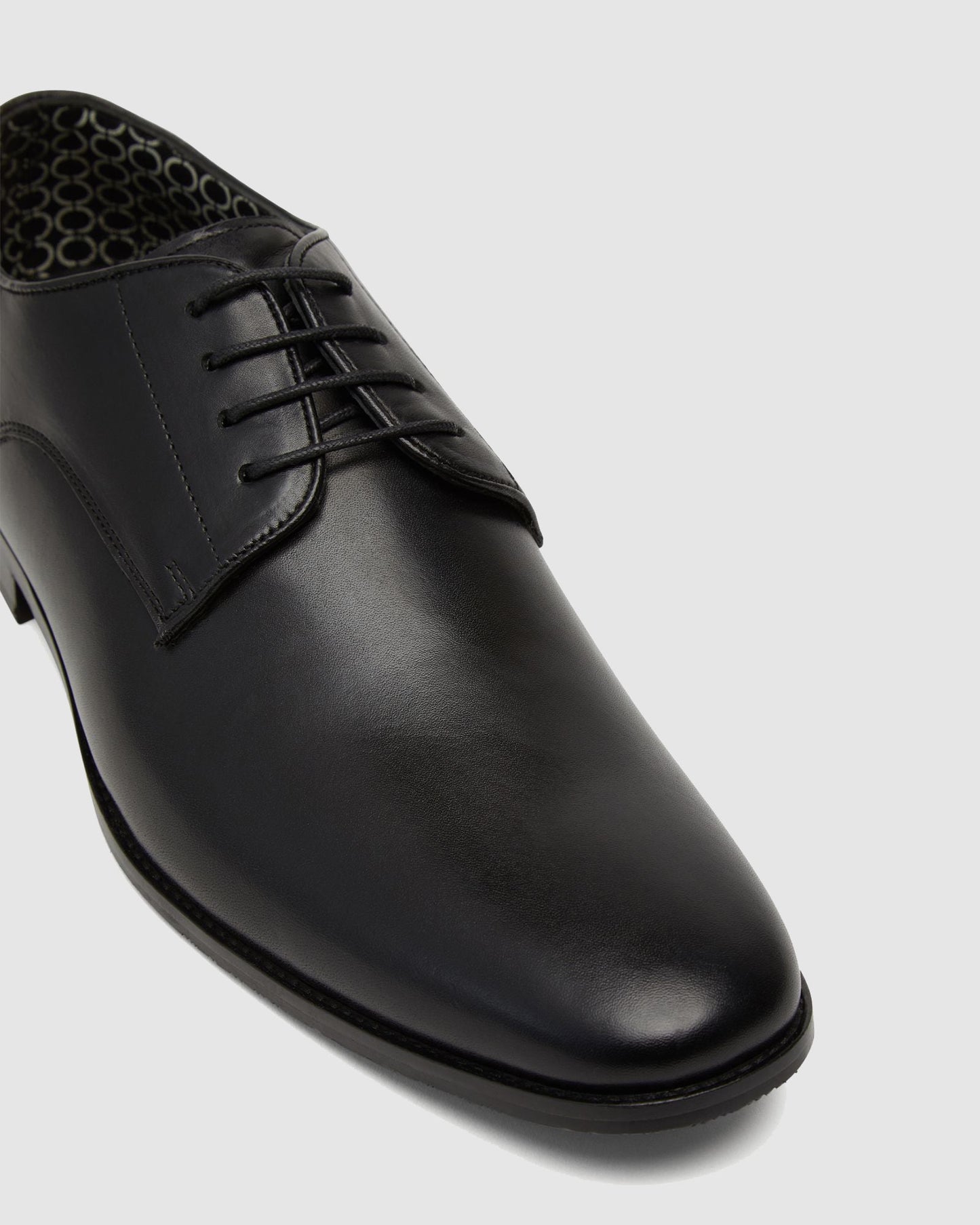 Larry Leather Derby Shoe