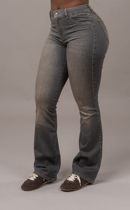 Womens Flared Mid Waisted Fitjeans - Warm Grey