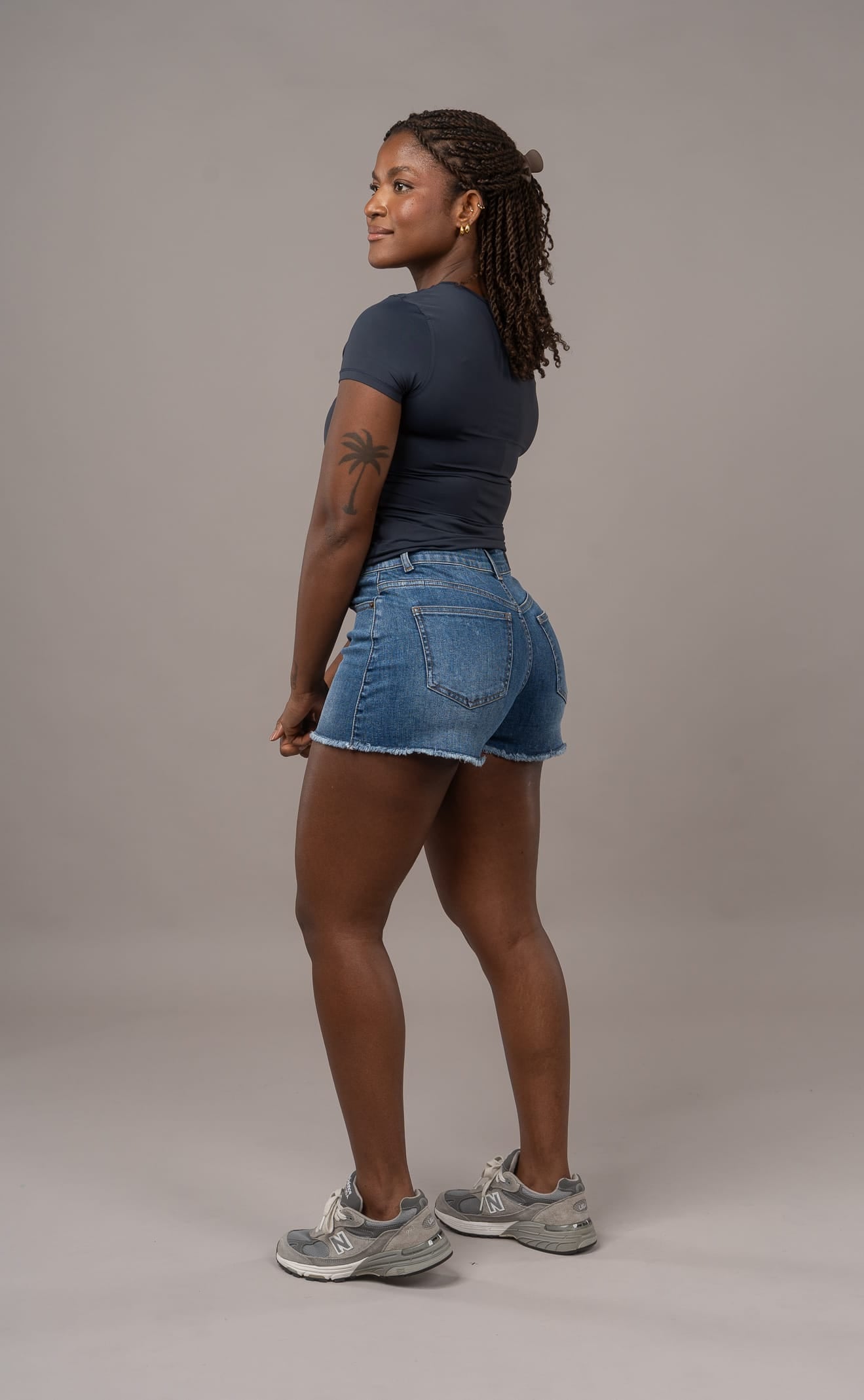 Womens Everyday Denim Shorts - Mid Blue