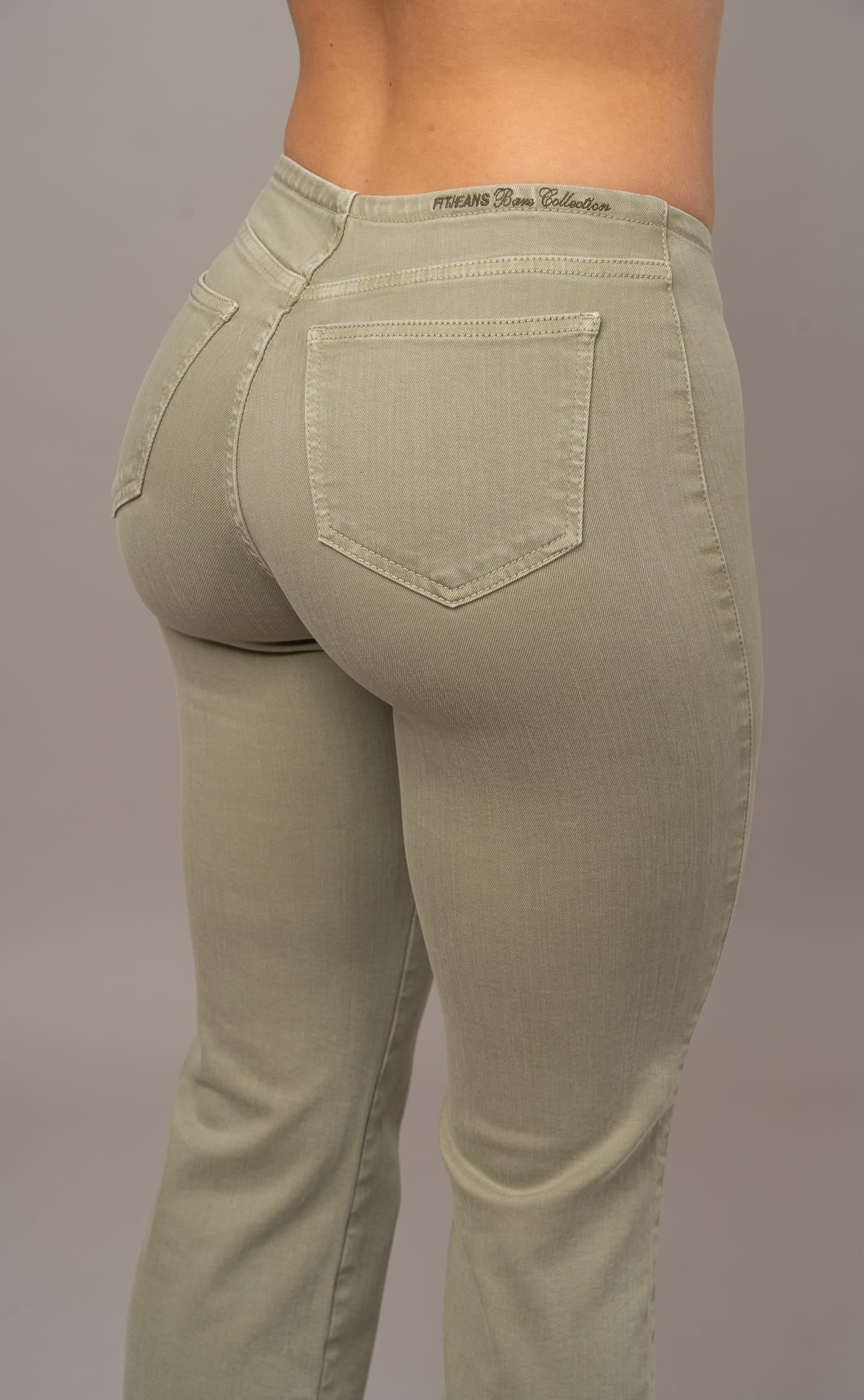 Bare Low Waisted Flared Fitjeans - Khaki