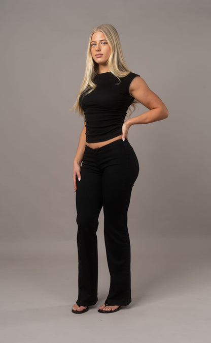 Bare Low Waisted Flared Fitjeans - Black