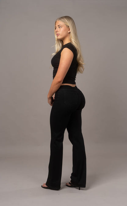Bare Low Waisted Flared Fitjeans - Black