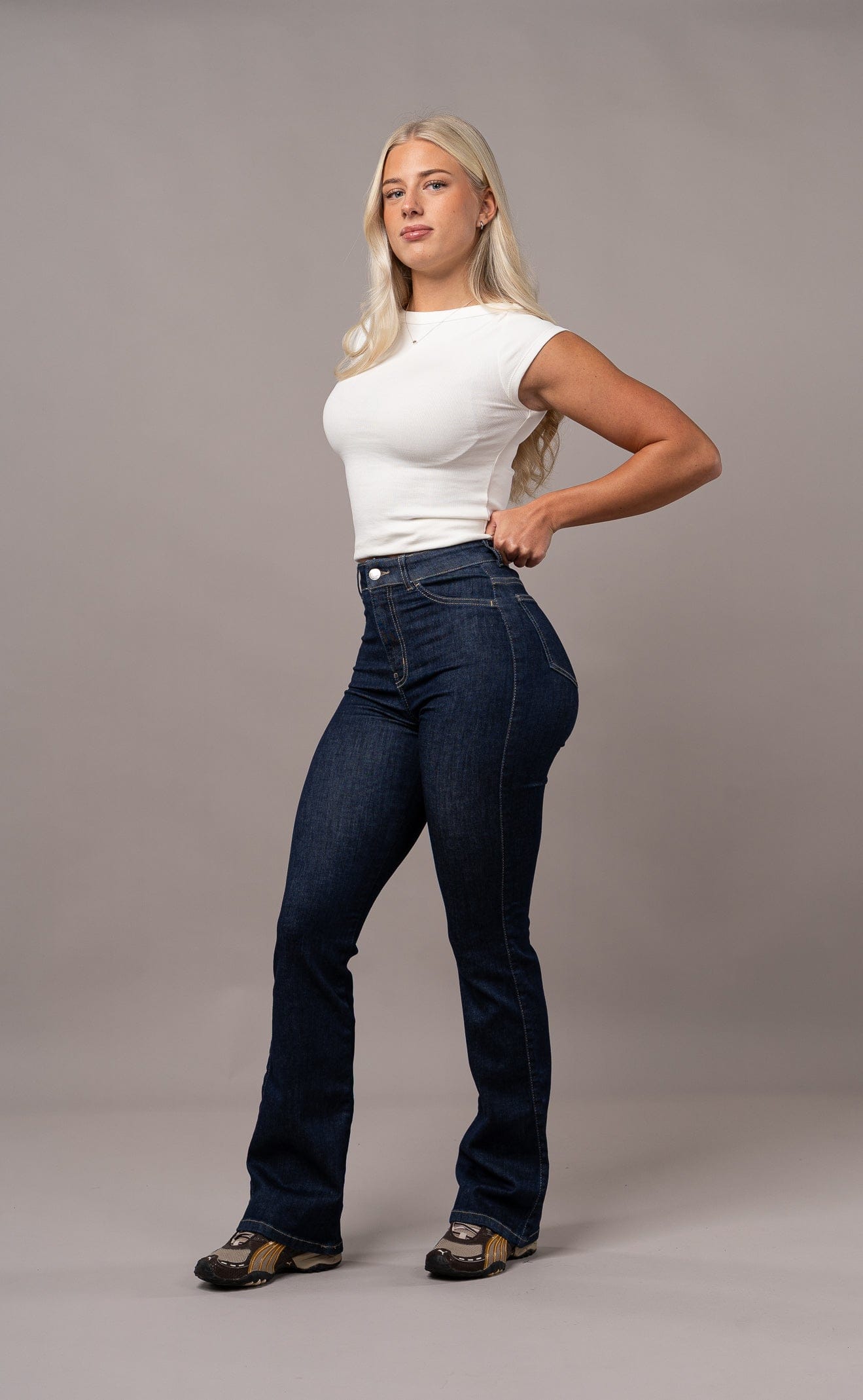 Womens Flared Fitjeans - Rinse Blue