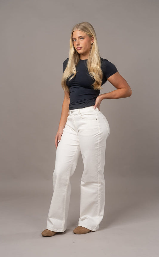 Womens Baggy Low Waisted Fitjeans - White