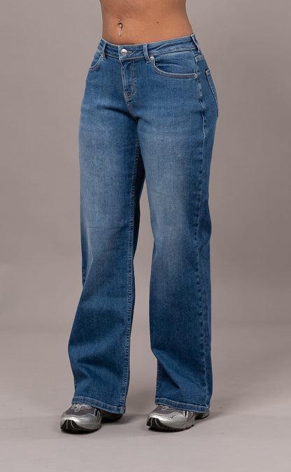 Womens Baggy Low Waisted Fitjeans - Stonewashed Blue