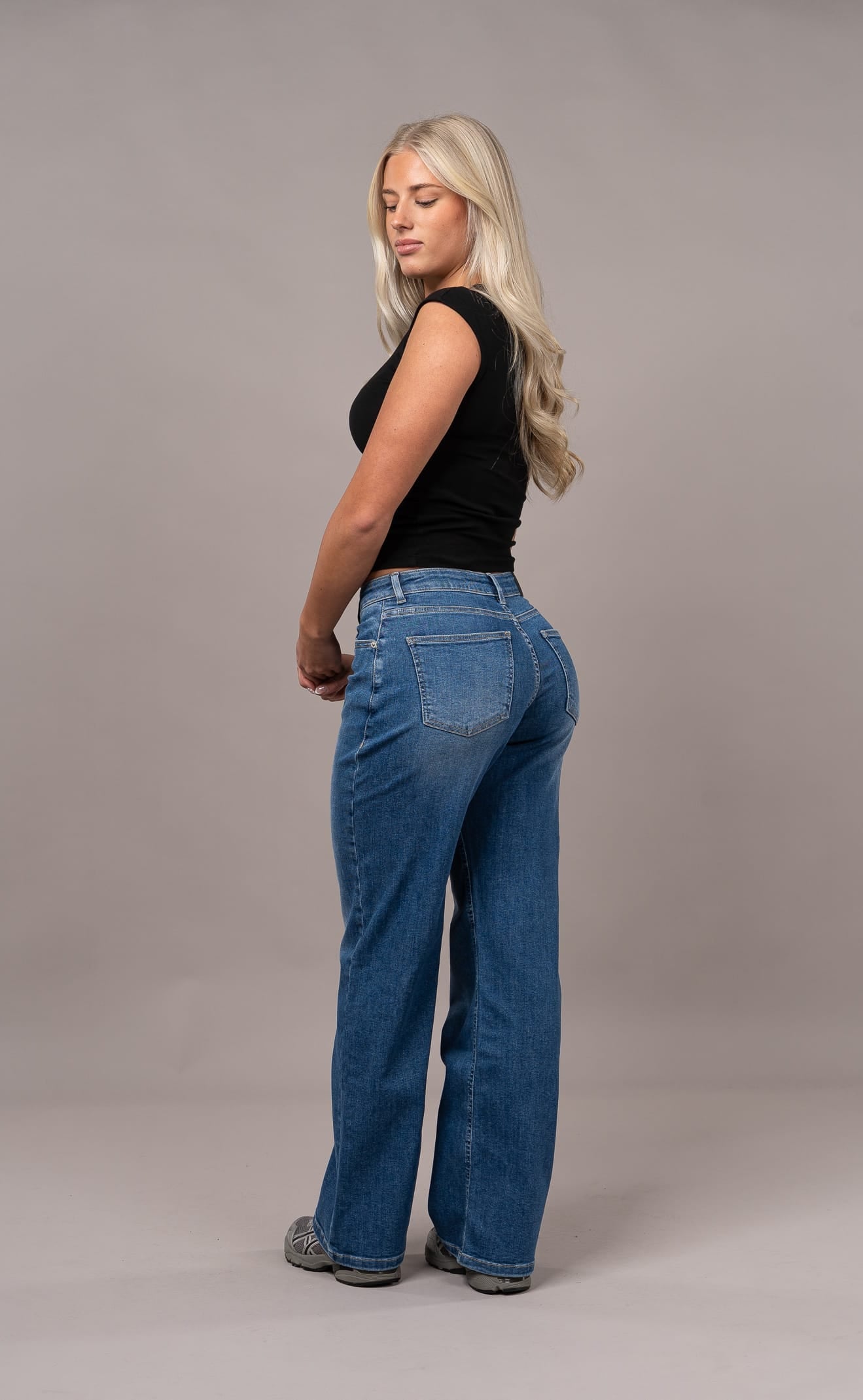 Womens Baggy Low Waisted Fitjeans - Stonewashed Blue