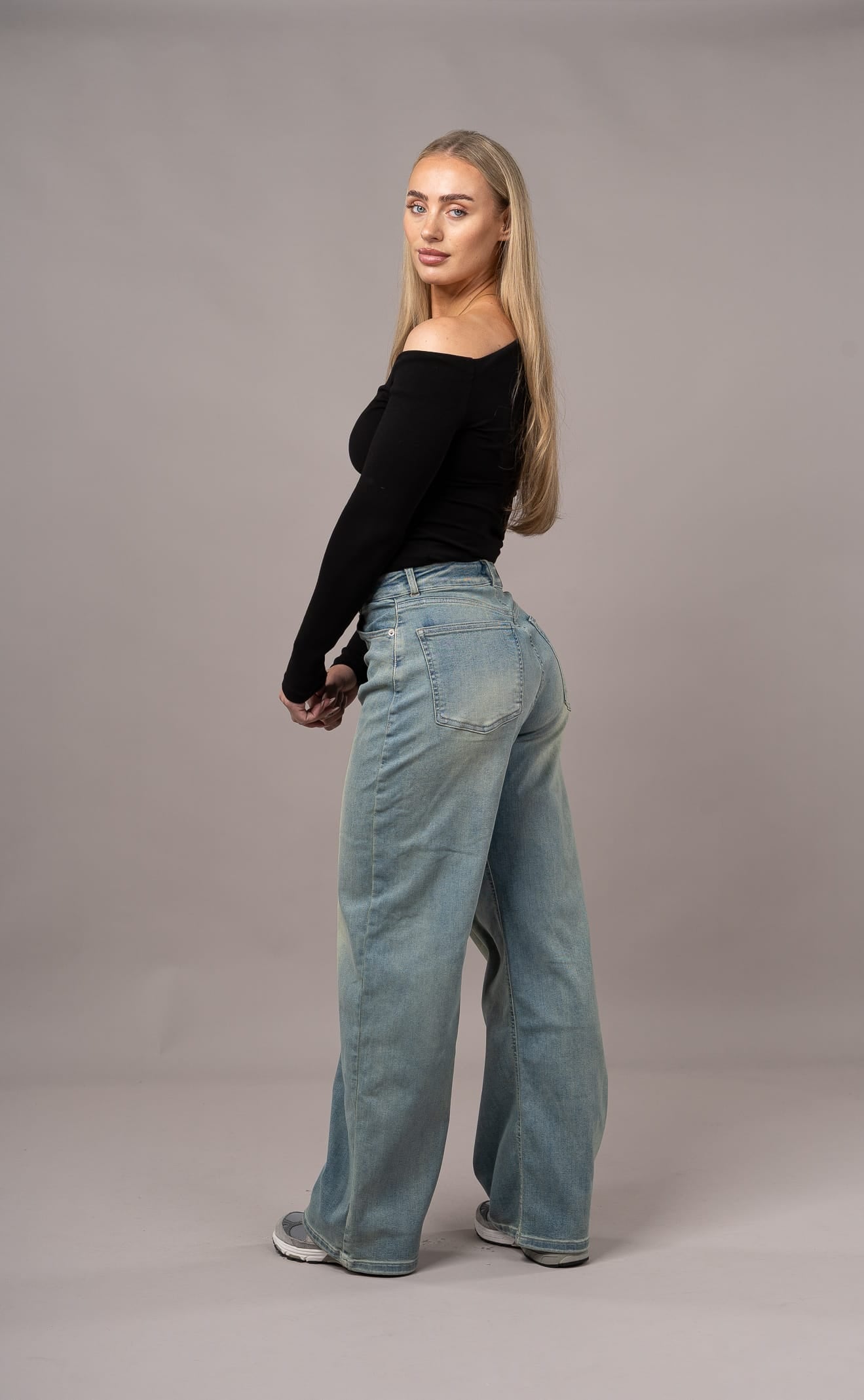 Womens Baggy Fitjeans - Distorted Blue