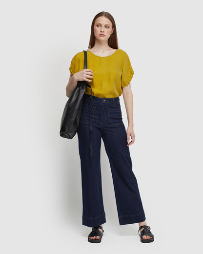 Edie Fluid Top