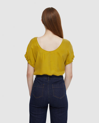 Edie Fluid Top