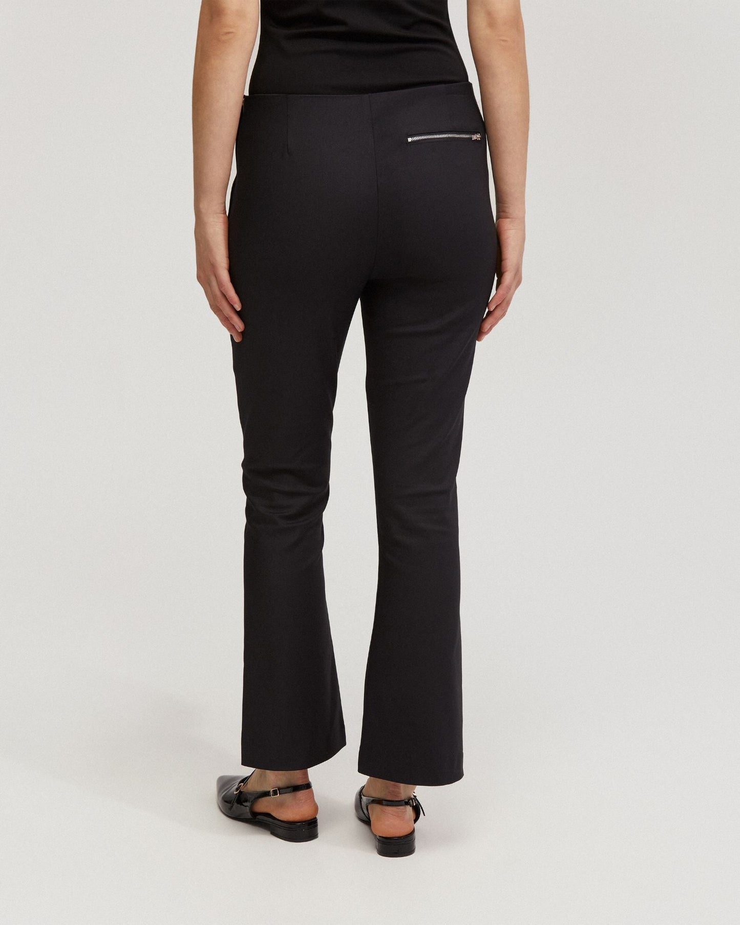 Blade Cropped Flared Pants
