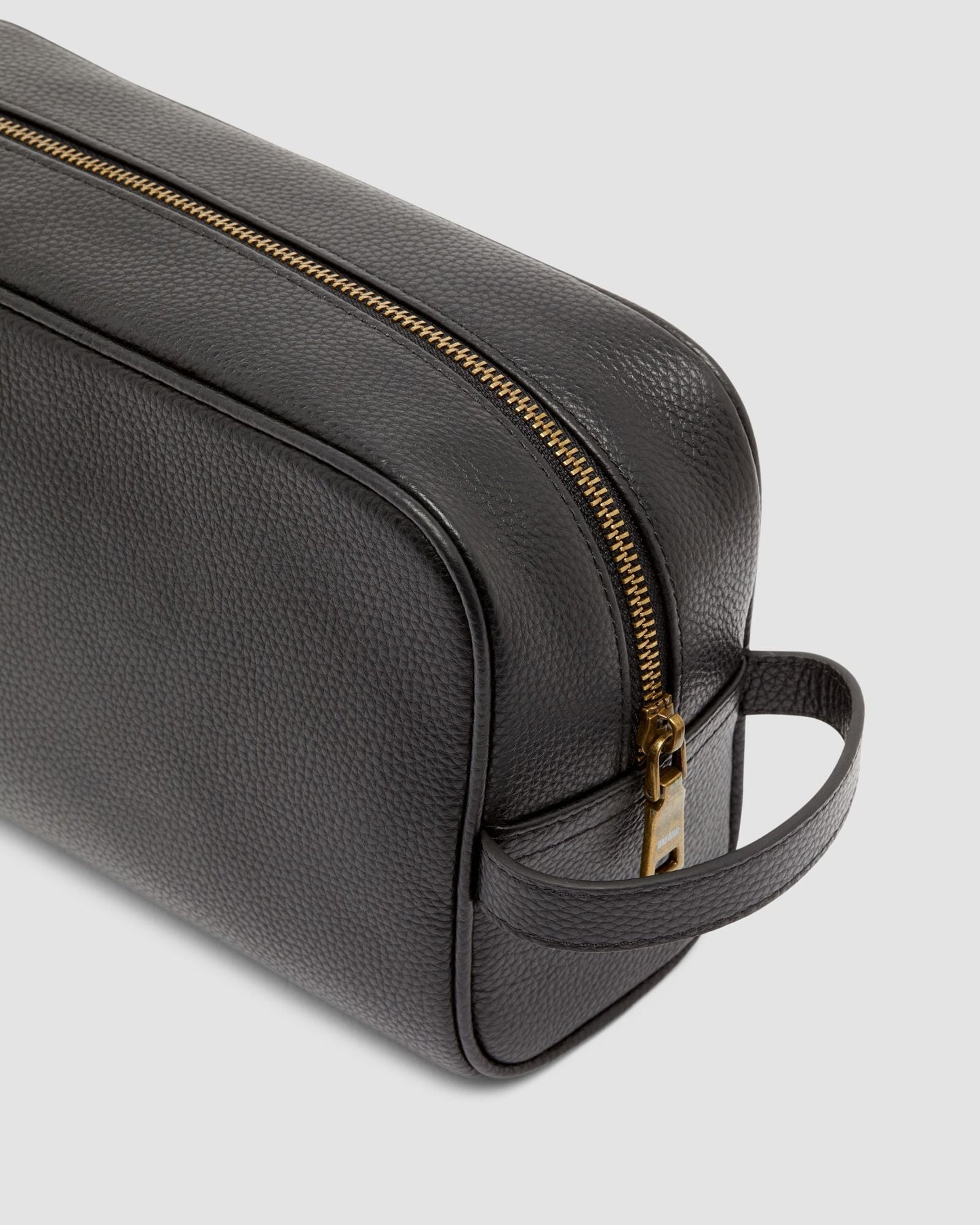 Royce Leather Wash Bag