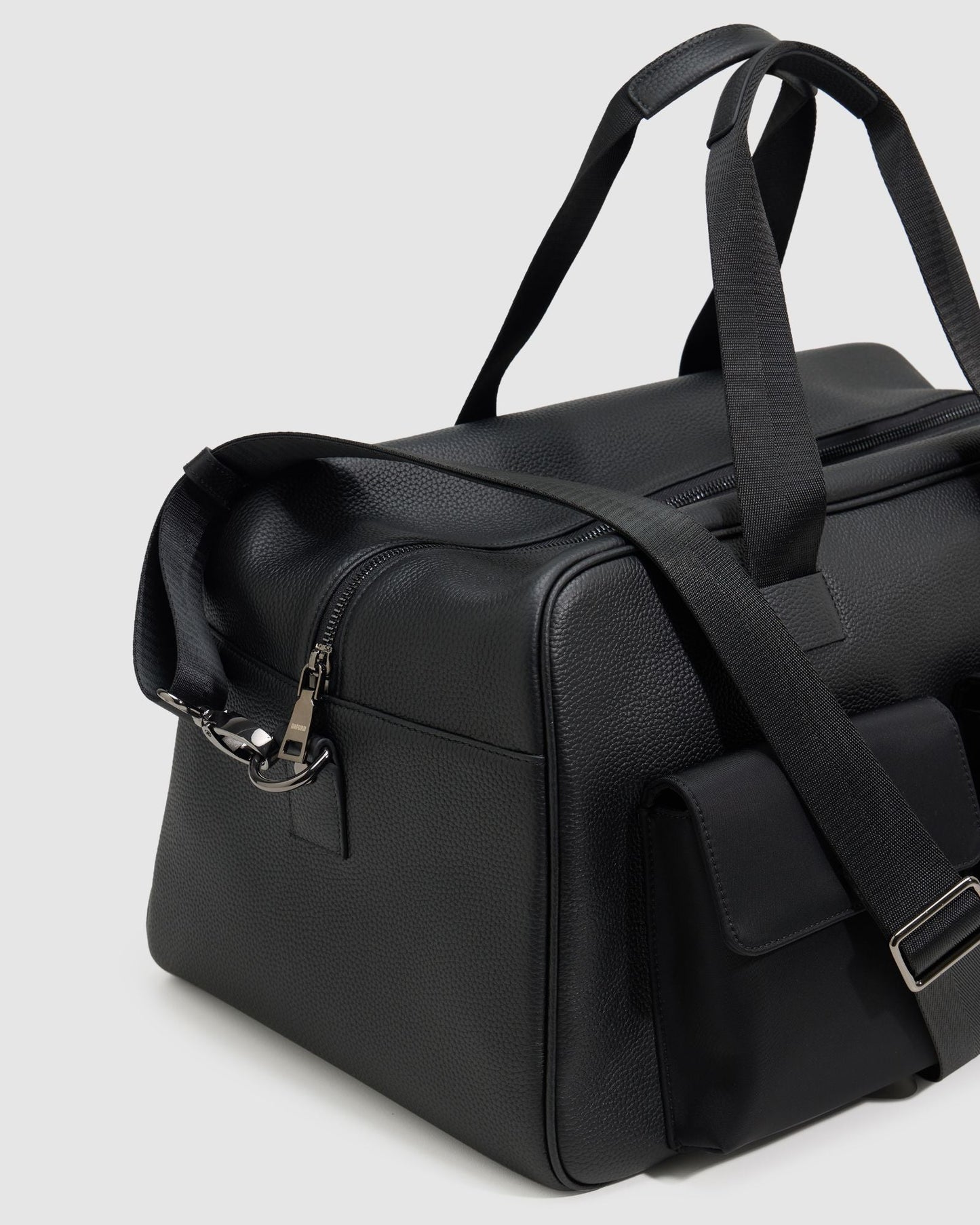 Atlas Mens Overnighter Bag