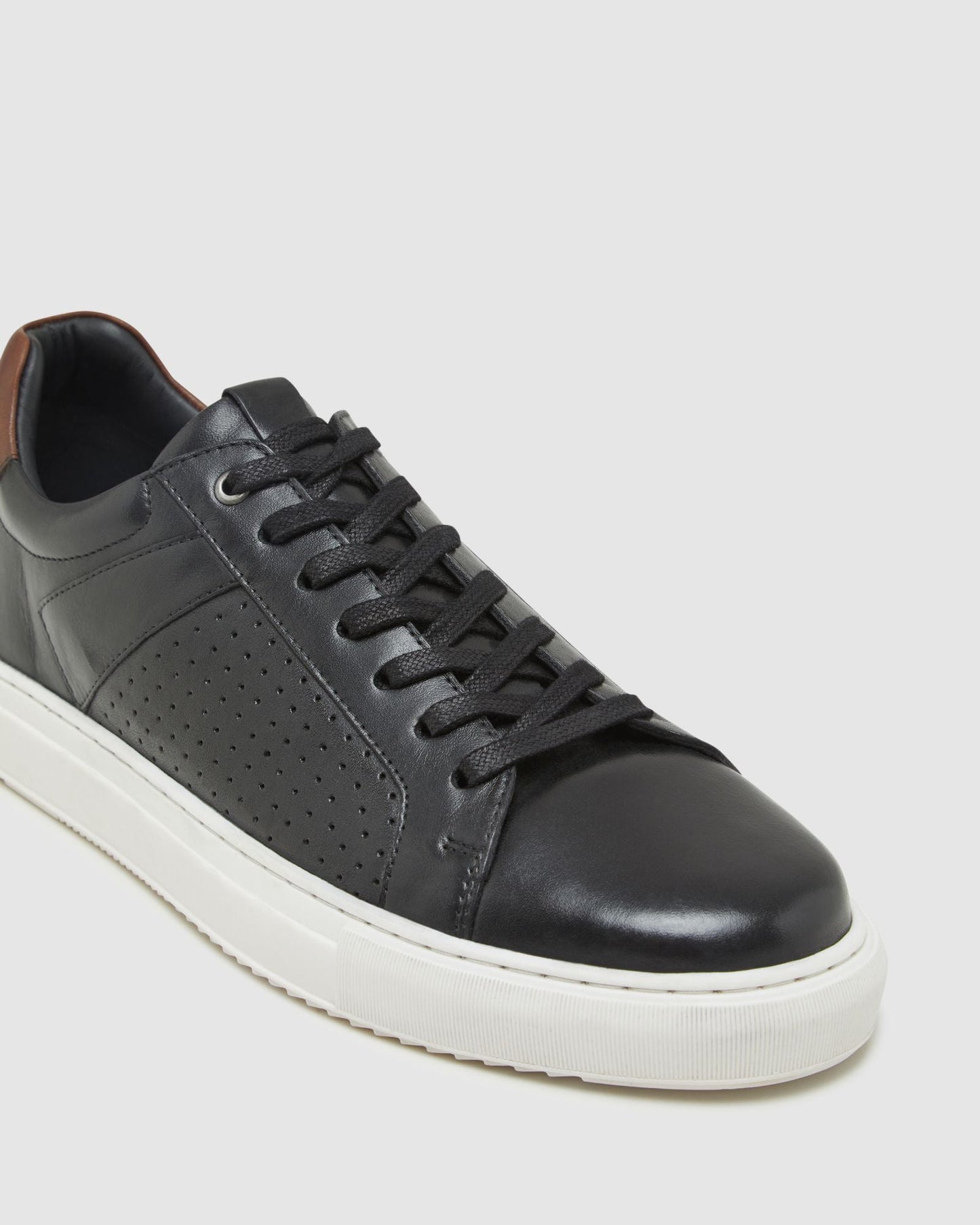 Niall Leather Sneaker