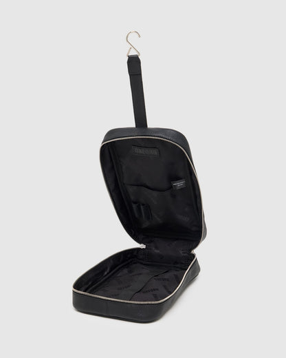 Aaron Leather Washbag