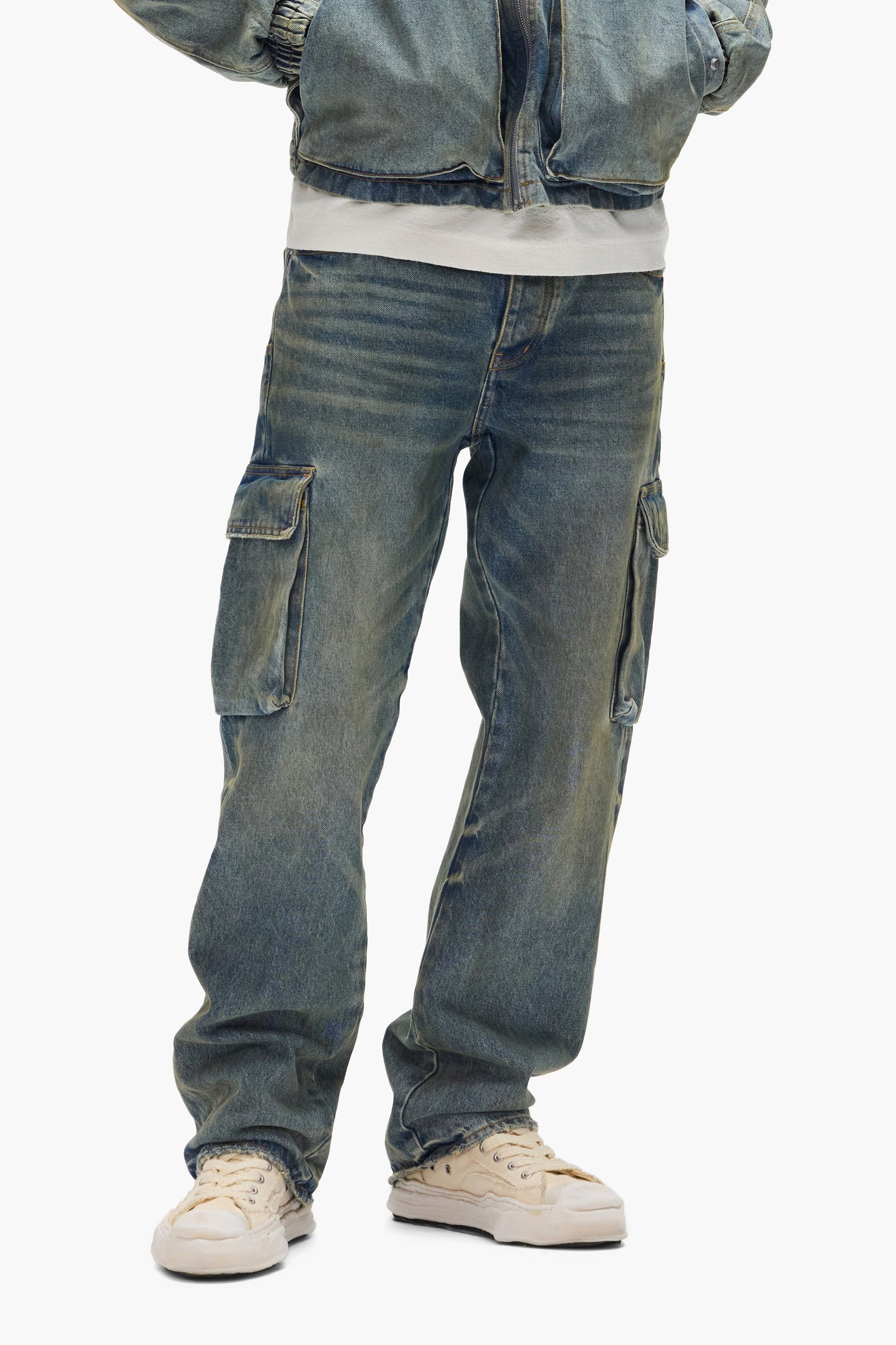 P011 Vintage Cargo