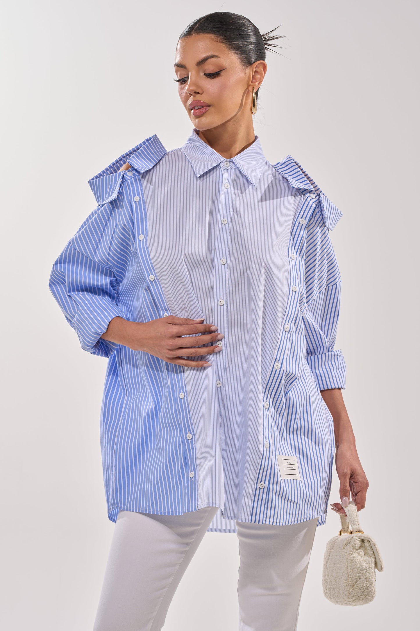 ALL OVER THE PLACE BLUE STRIPED BUTTON DOWN