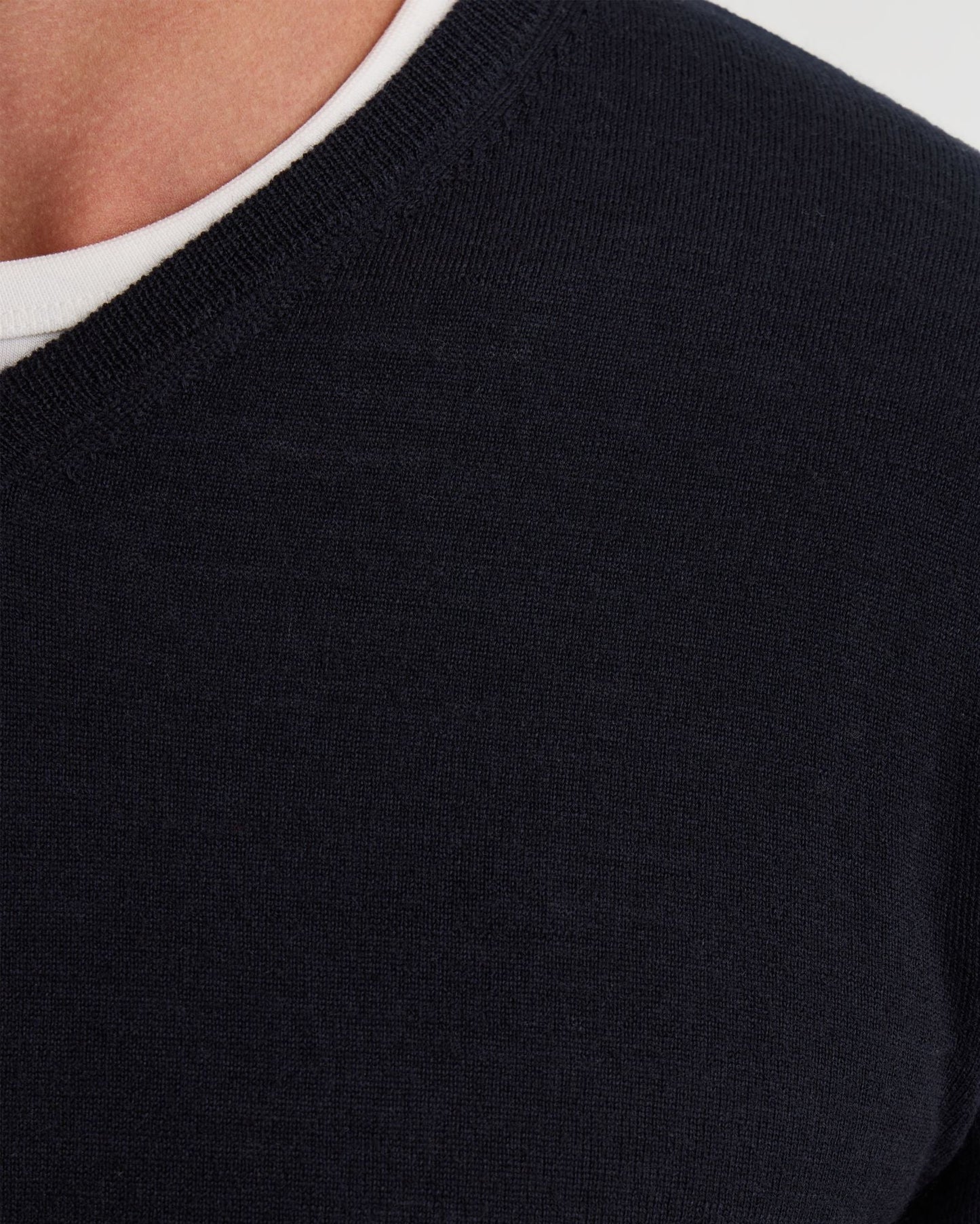 Basic V-Neck Pure Wool Pullover