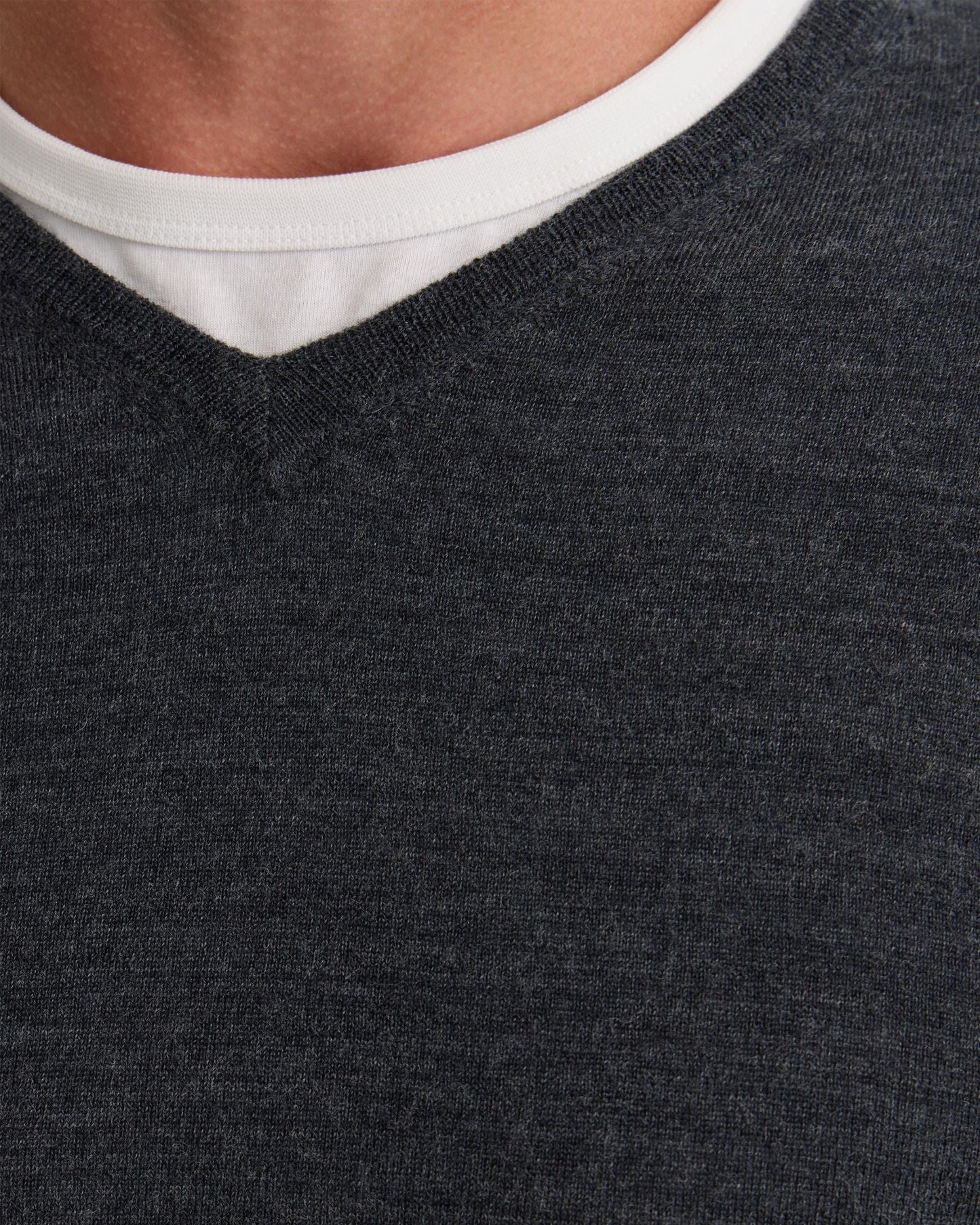 Basic V-Neck Pure Wool Pullover