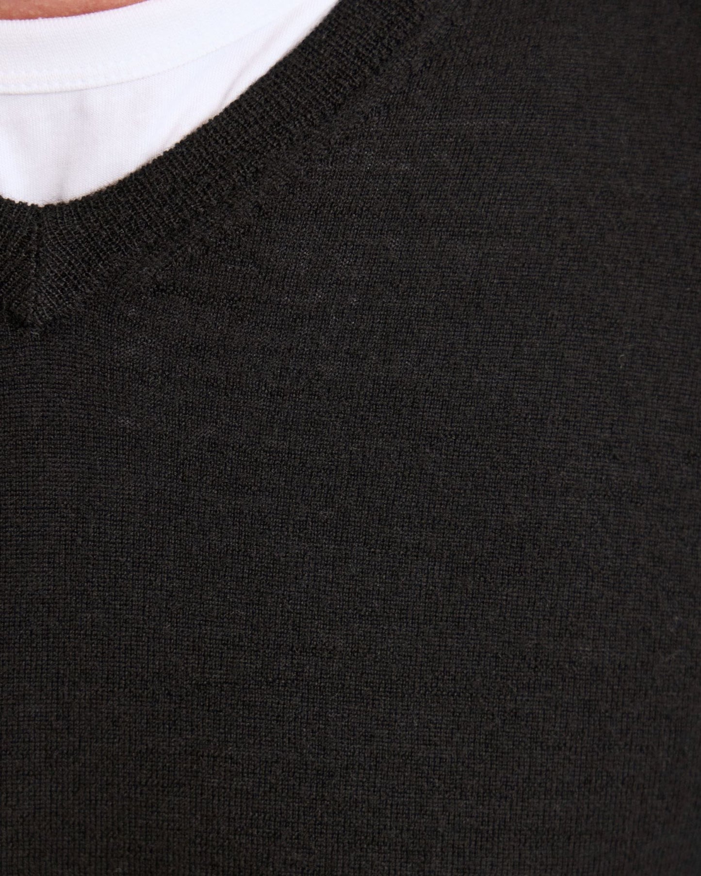 Basic V-Neck Pure Wool Pullover