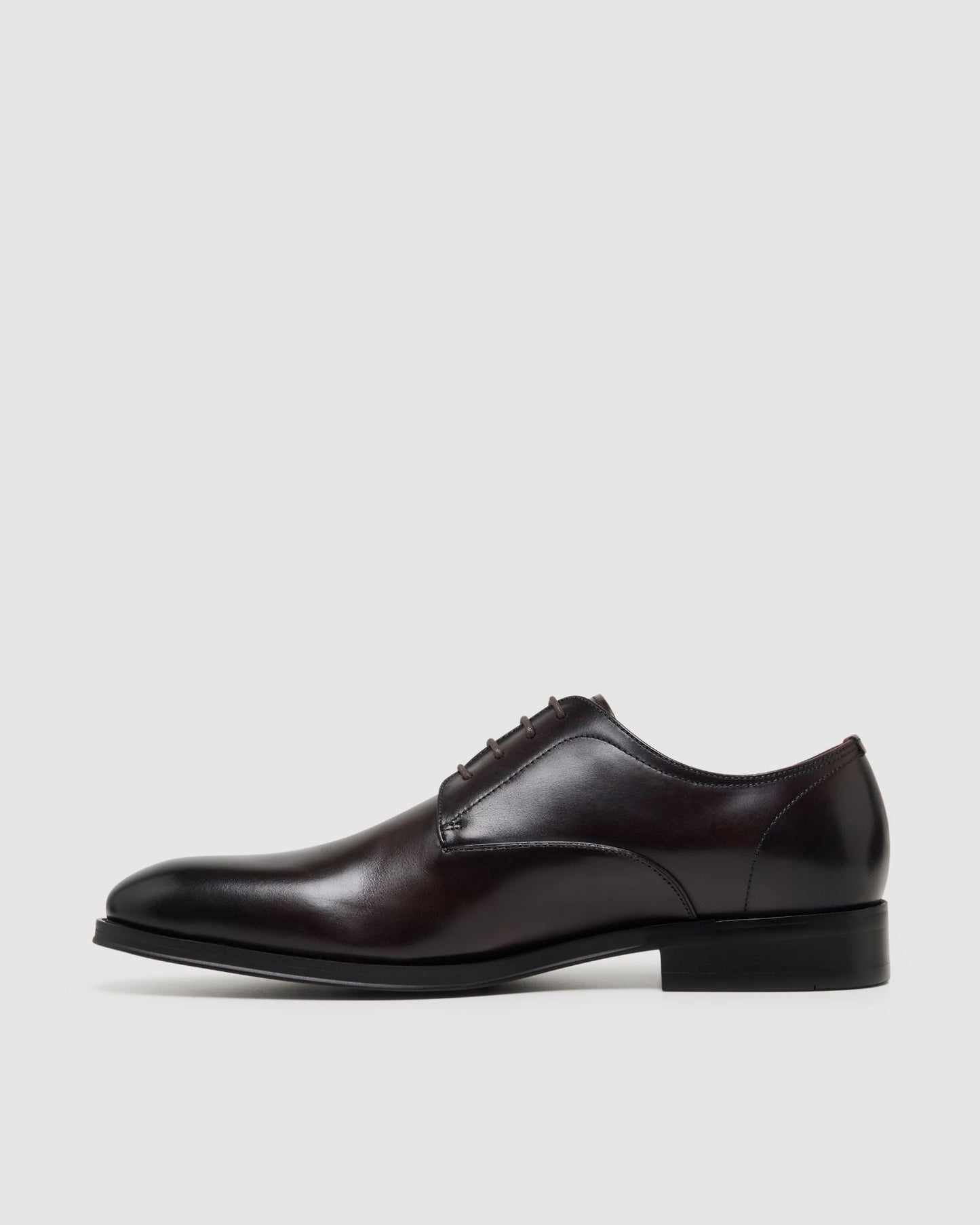 Ezra Lace Up Leather Derby Shoe