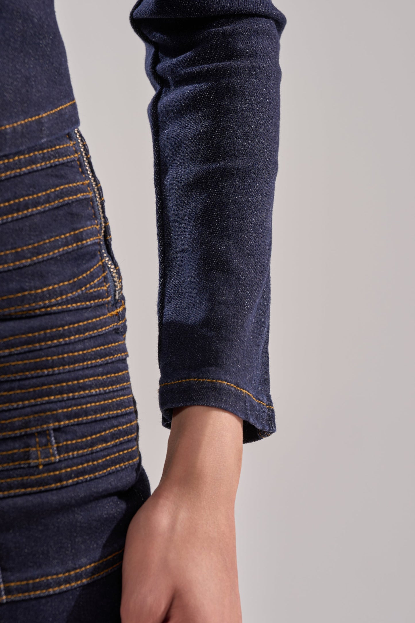 ALL ABOUT THAT DENIM BLOUSE