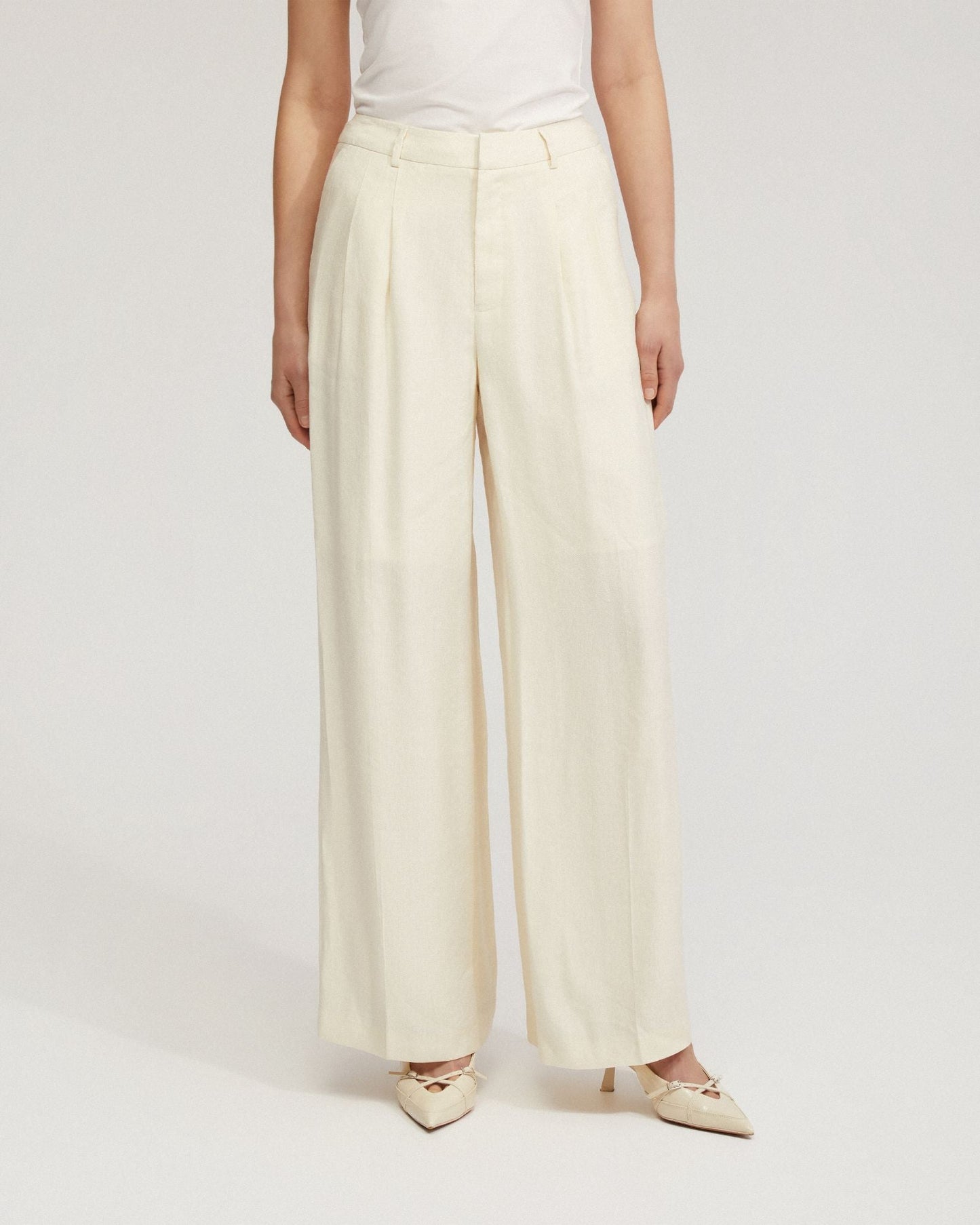 Sonia Linen Blend Front Pleat Pant