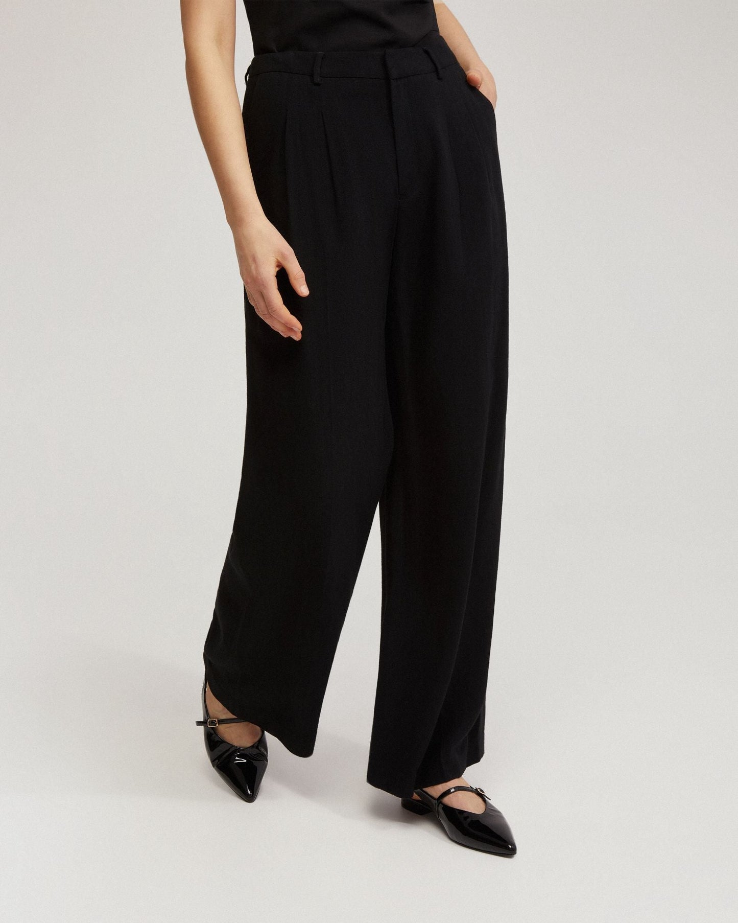 Sonia Pleated Front Pants