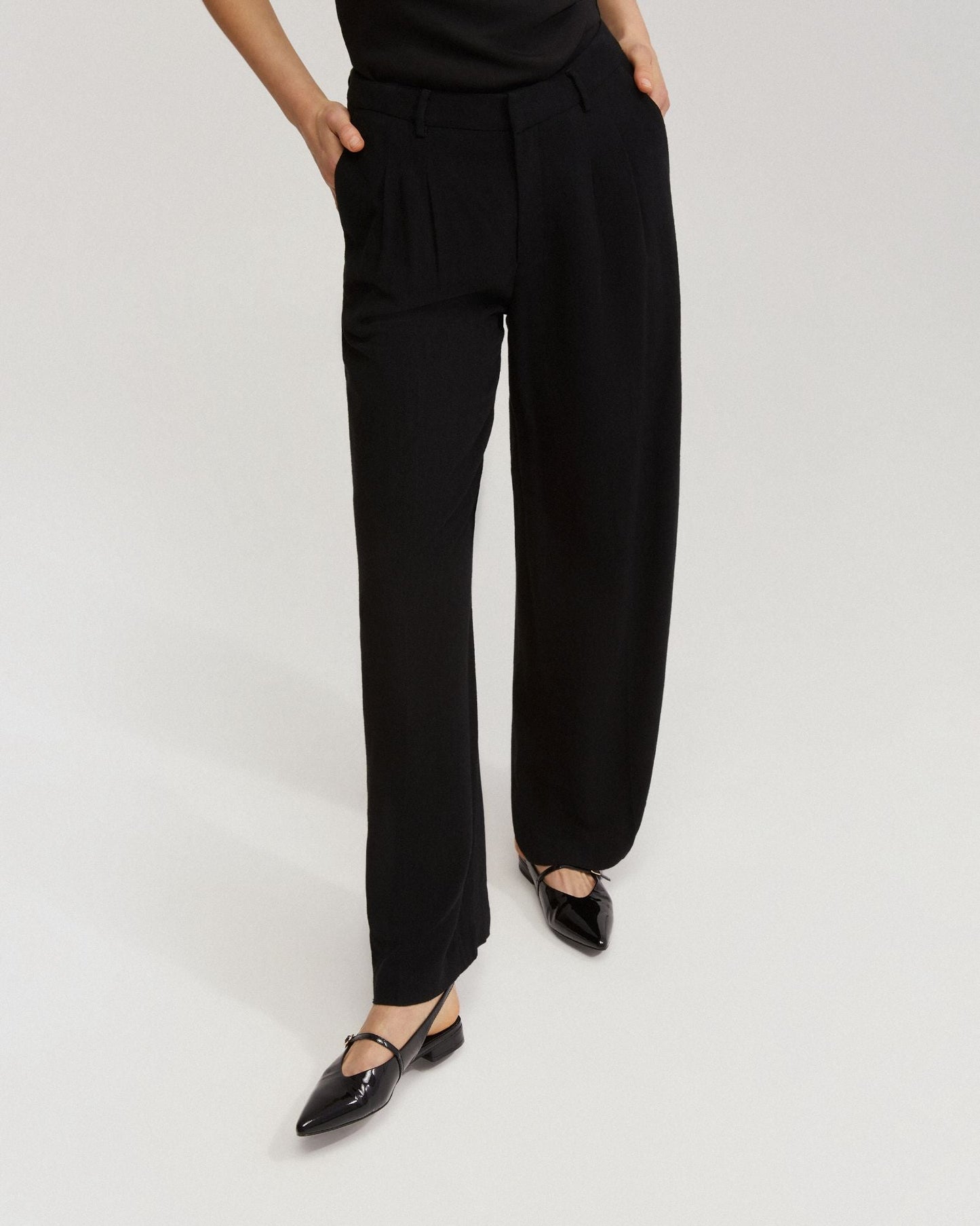 Sonia Pleated Front Pants