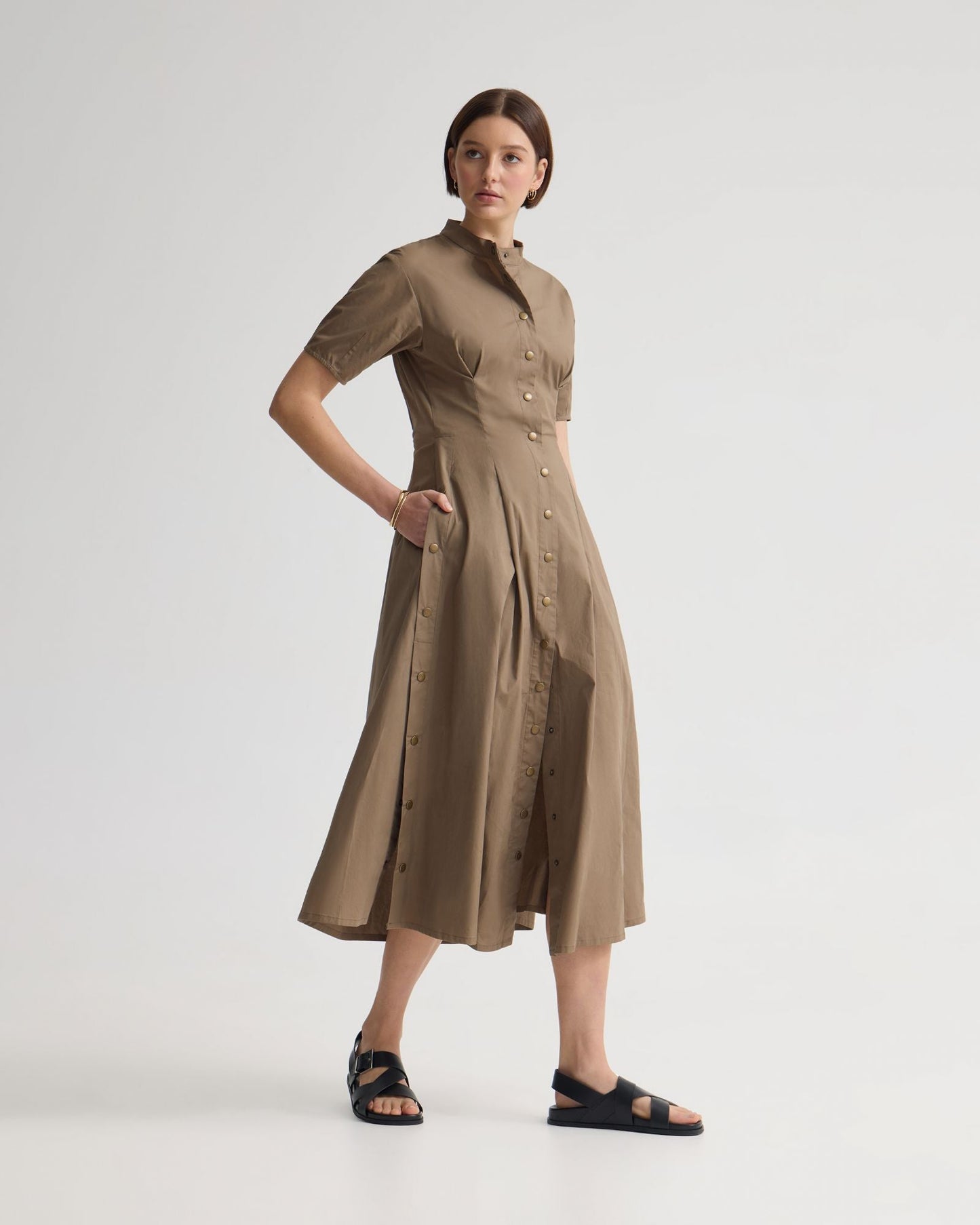 Olyvia Snaps Midi Dress